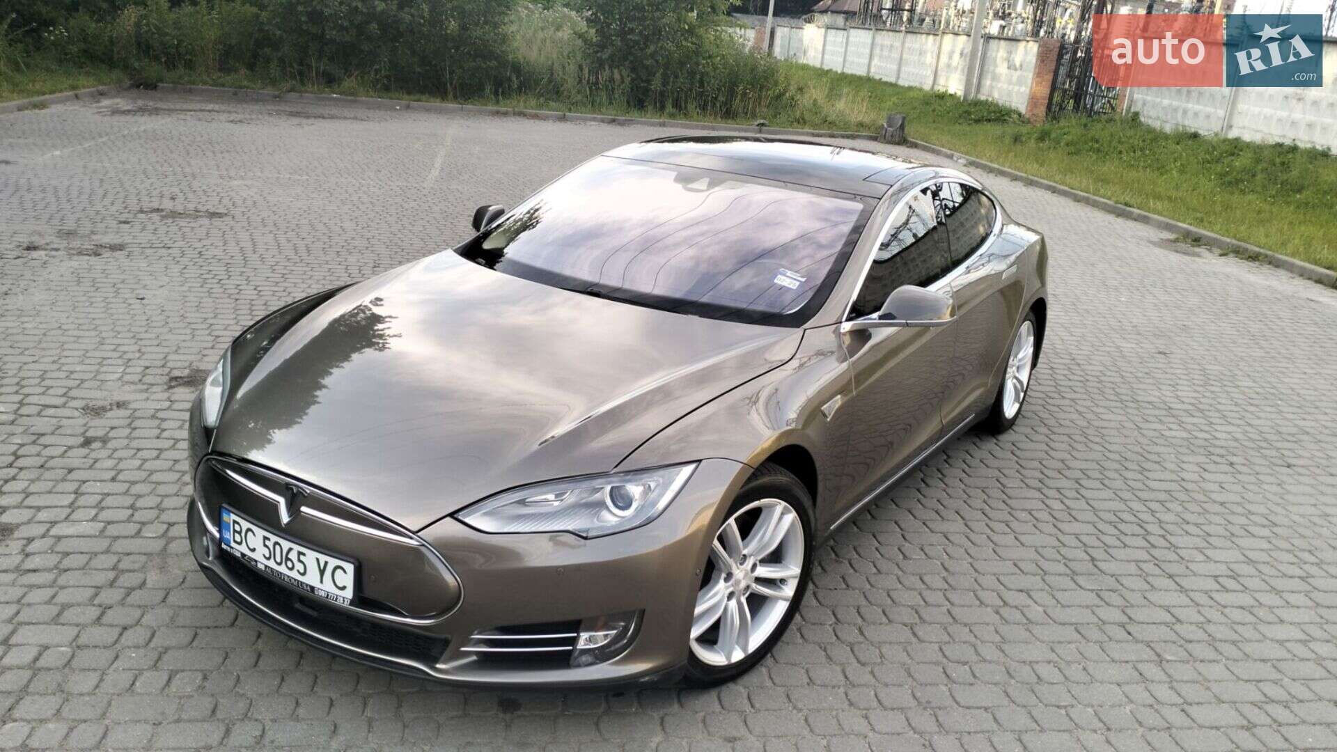 TESLA MODEL S 70D 2015