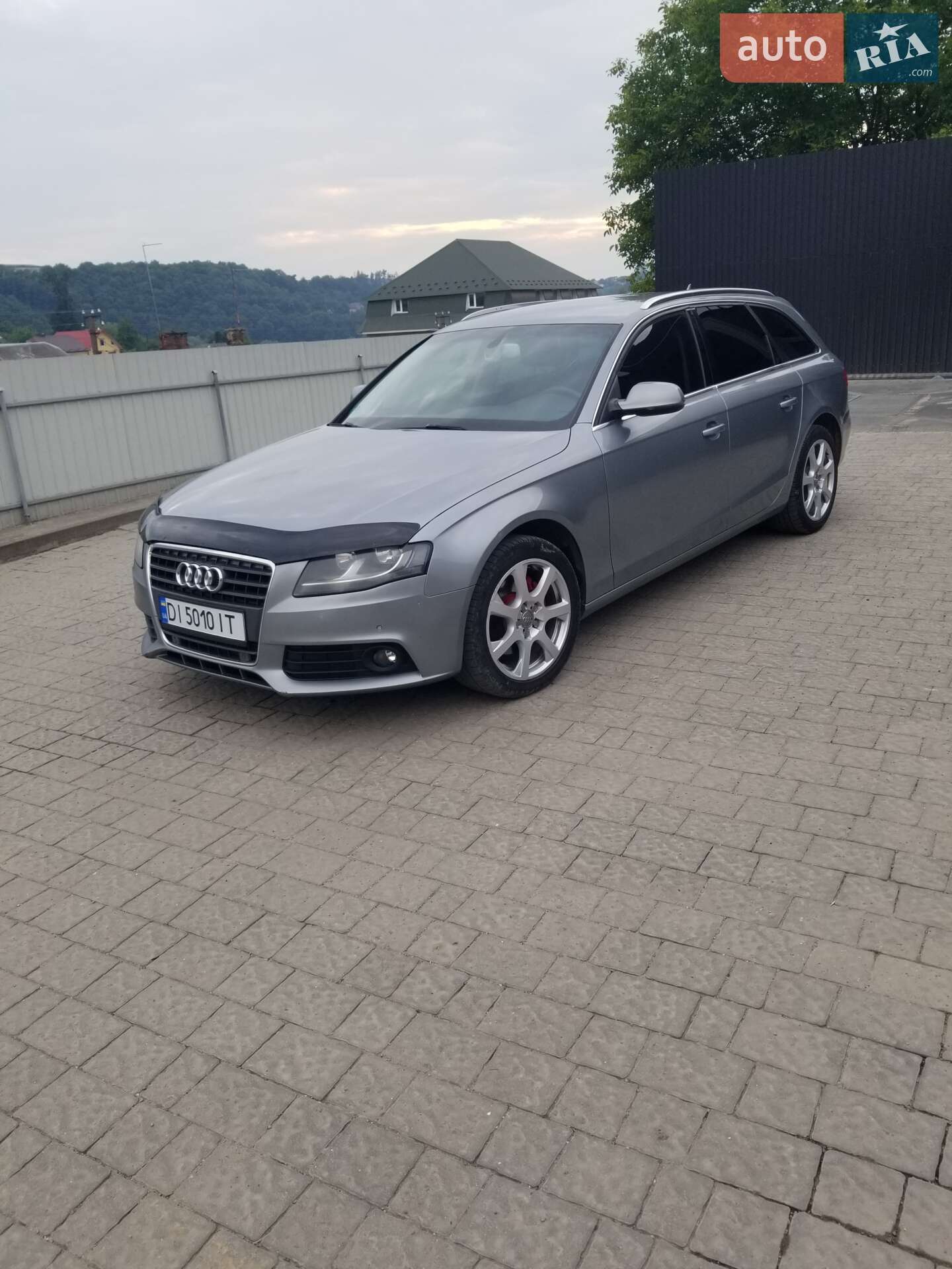 AUDI A4 2011
