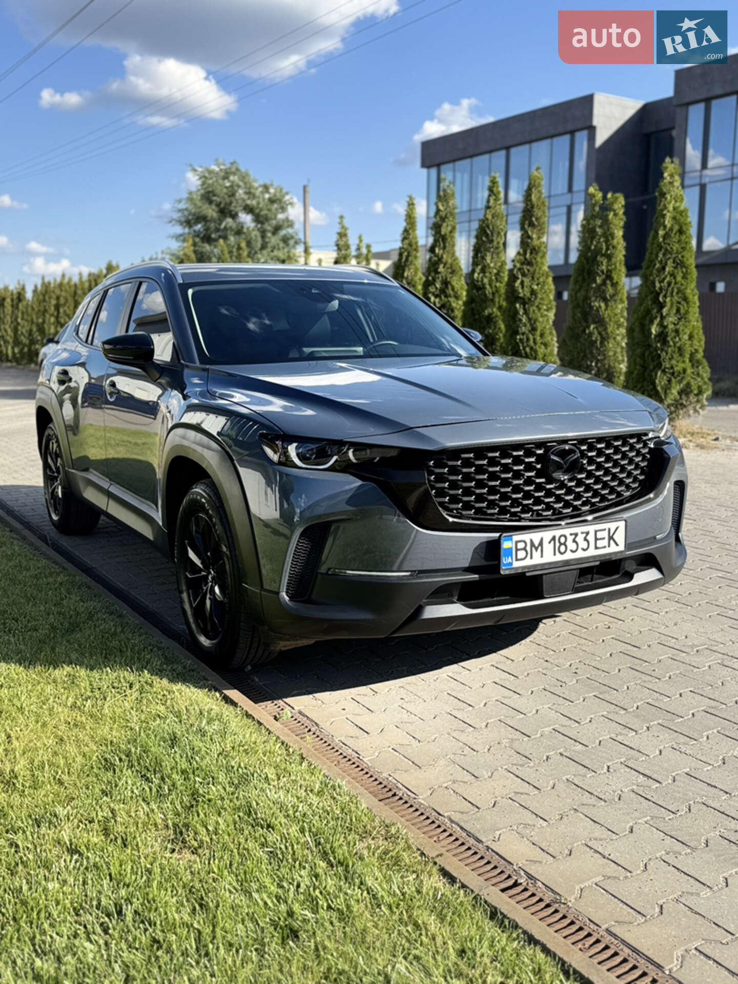 Головне фото звіту автомобіля MAZDA CX-50 2023