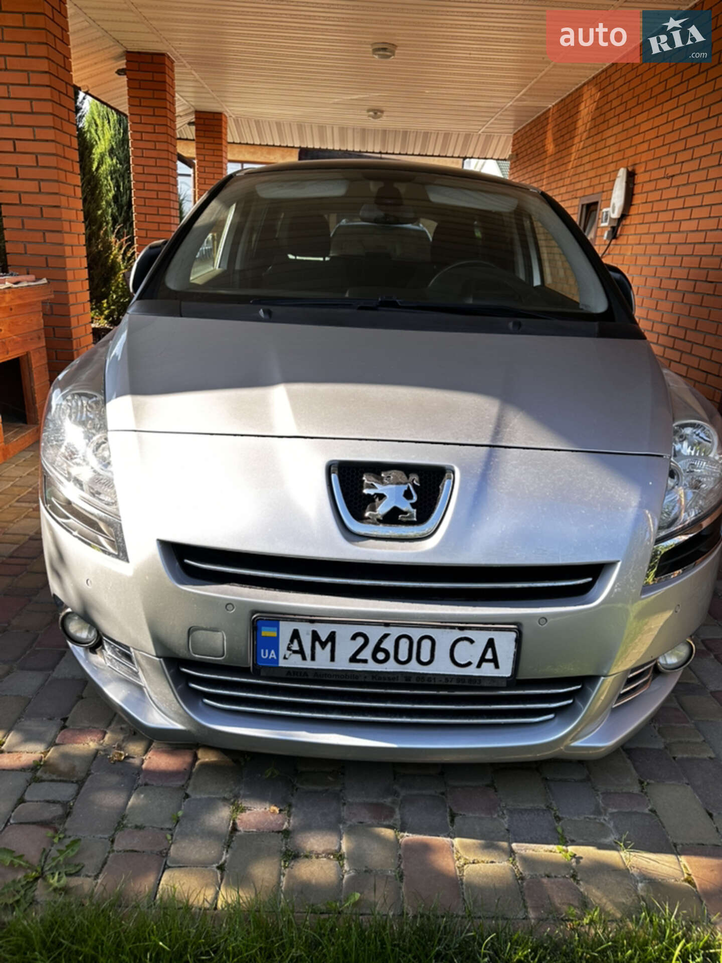 PEUGEOT 5008 2013