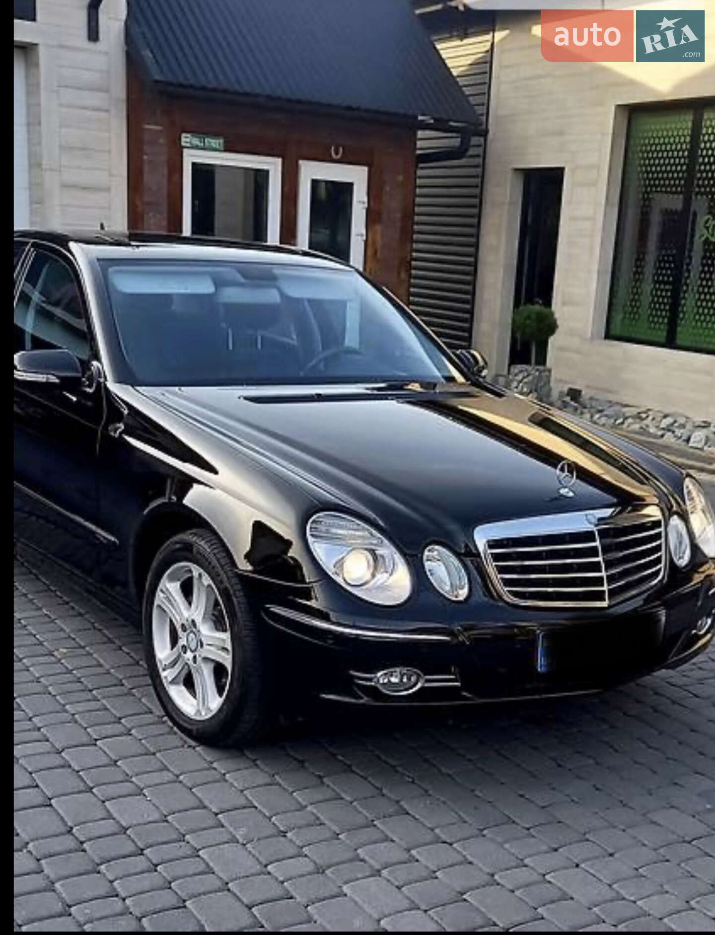 Головне фото звіту автомобіля MERCEDES-BENZ E280 CDI 2008