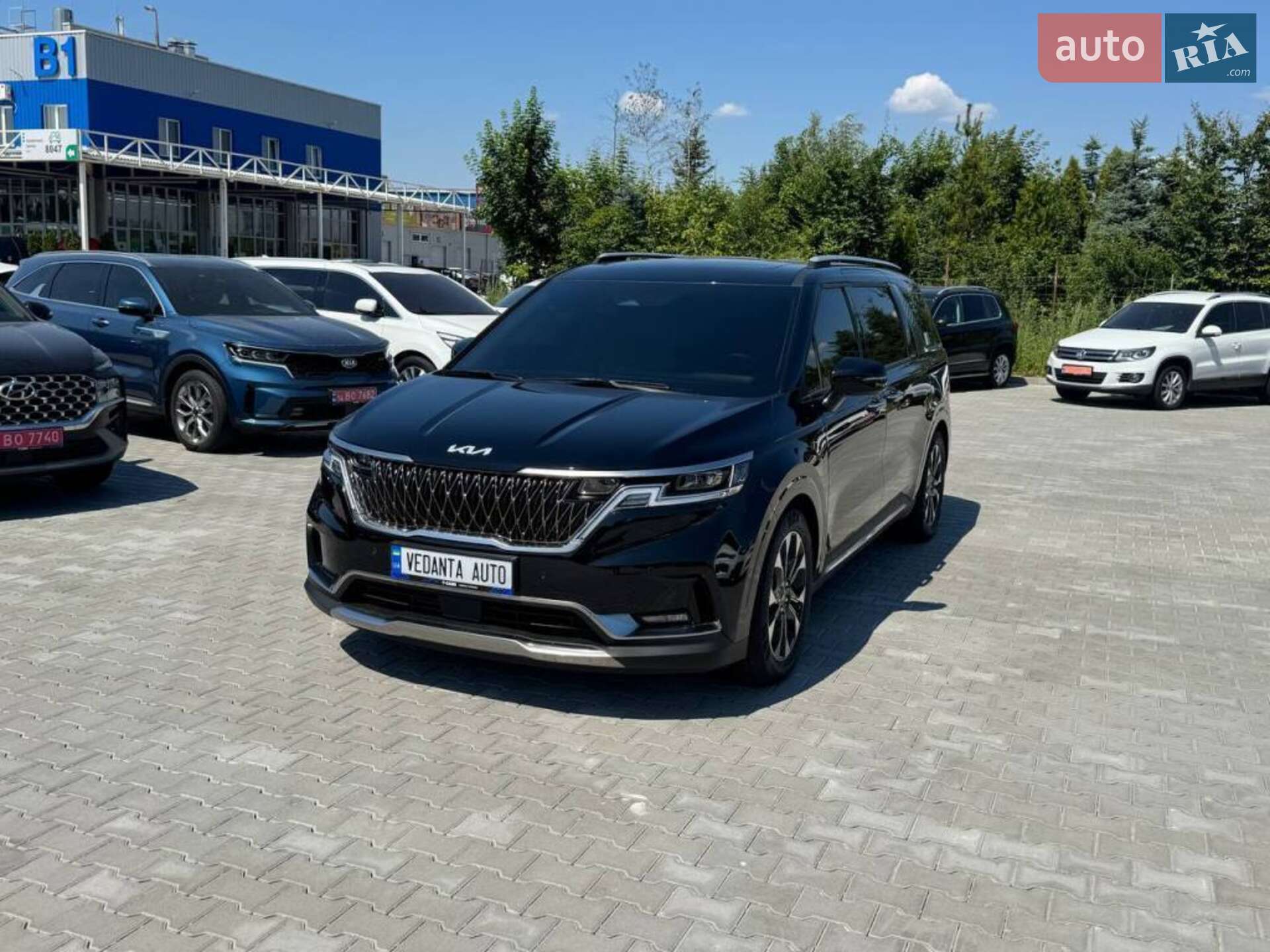 KIA CARNIVAL 2023