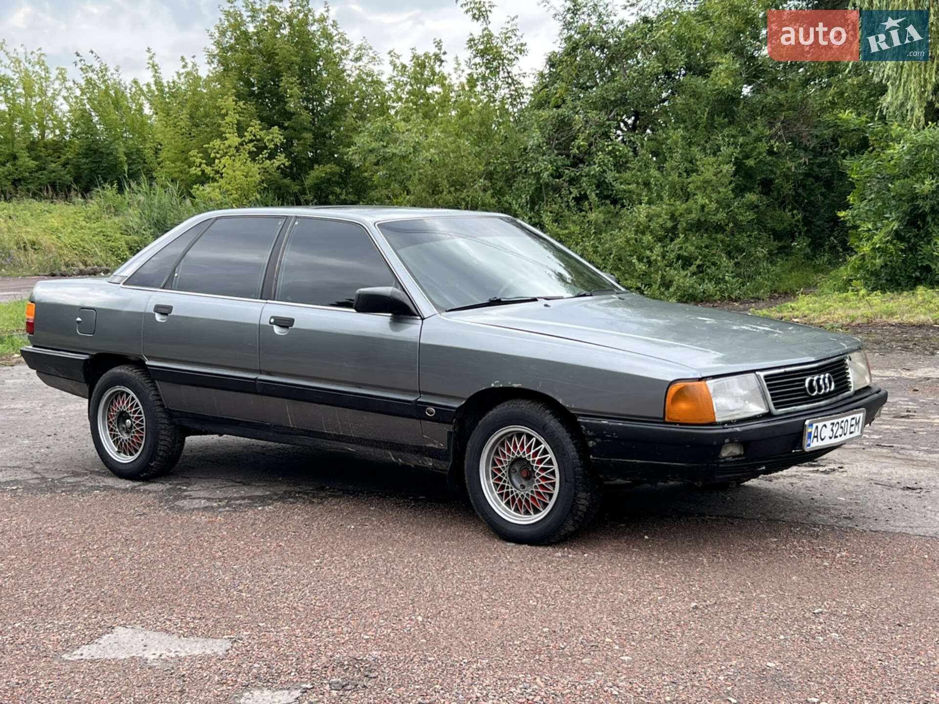 AUDI 100 1990