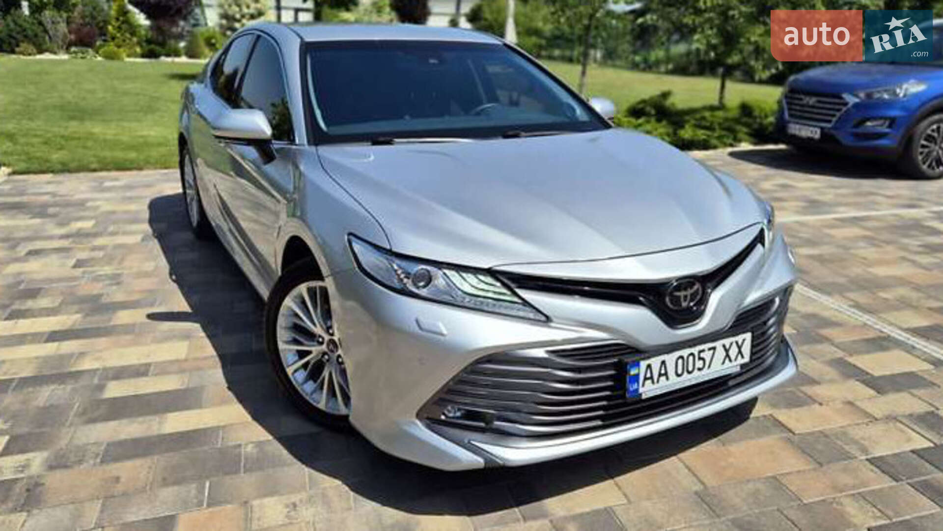 TOYOTA CAMRY