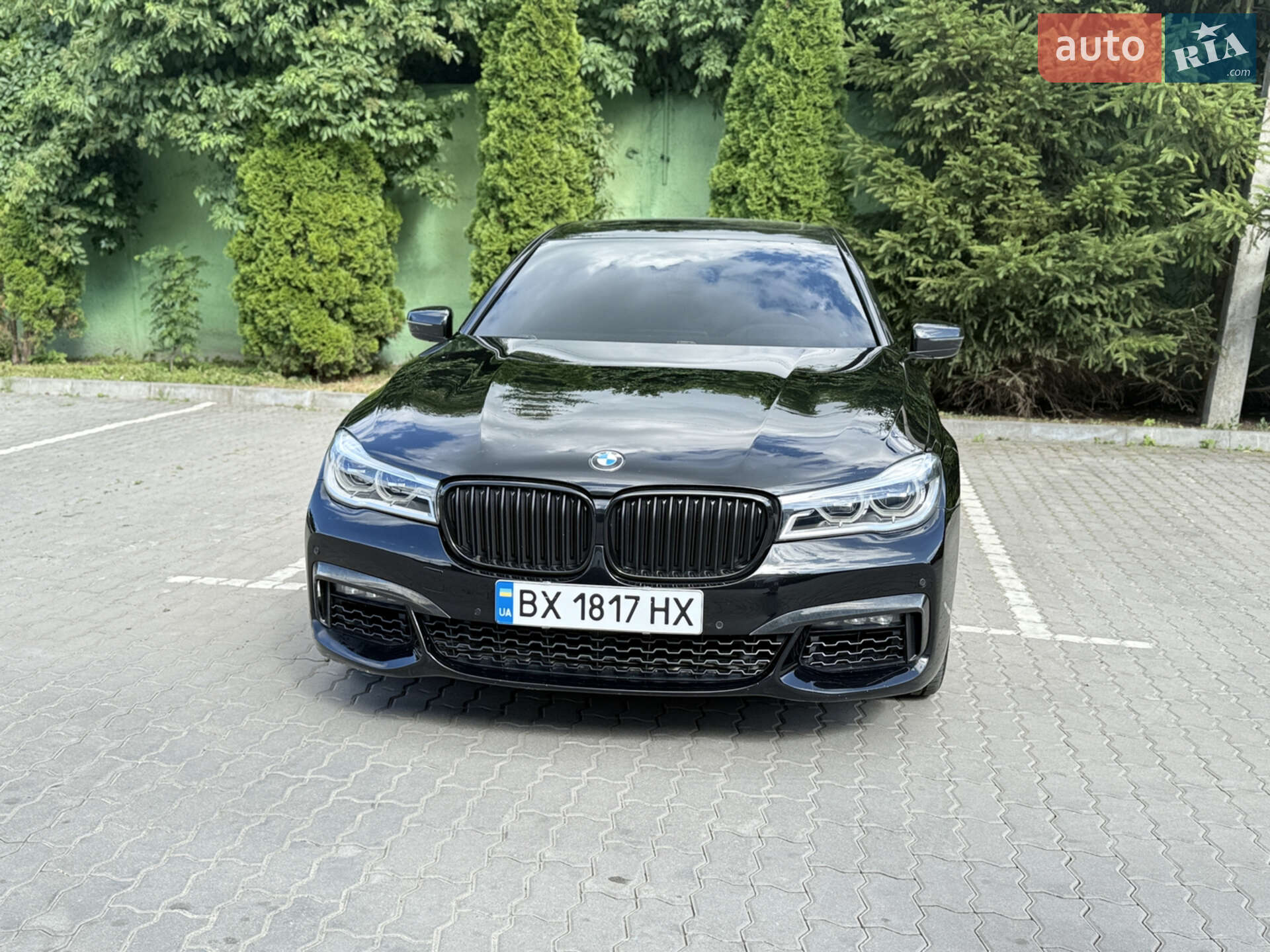 BMW 750XI 2015
