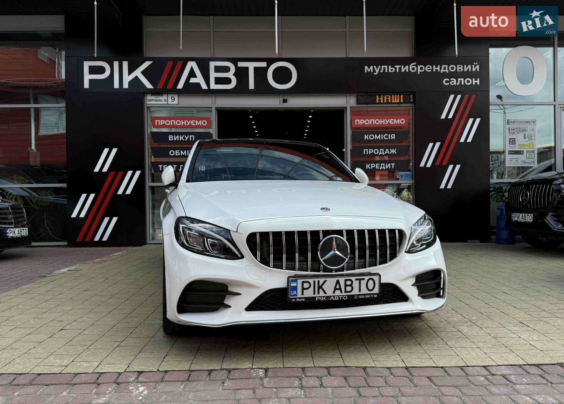 MERCEDES-BENZ C 300 2018