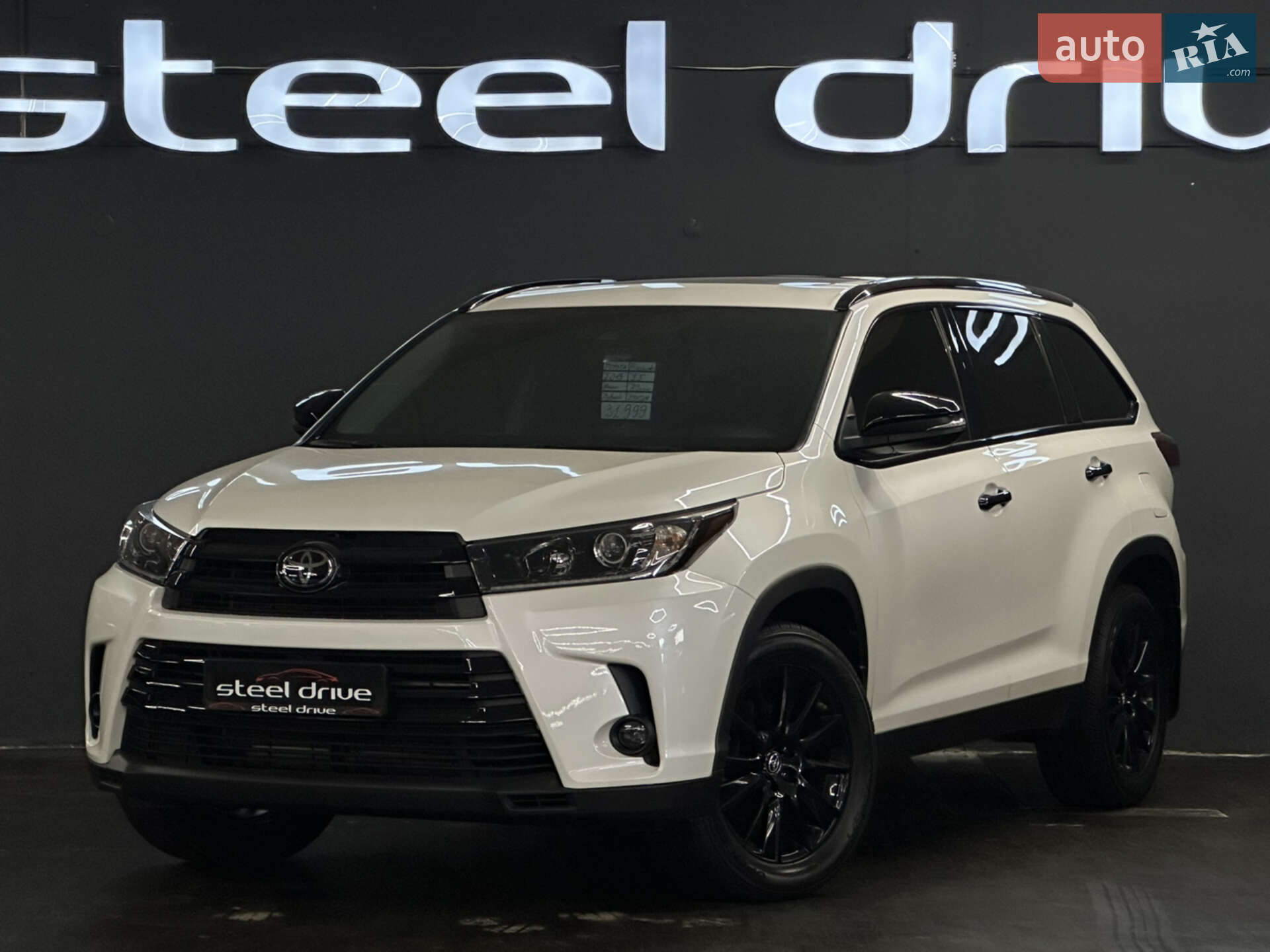 TOYOTA HIGHLANDER 2019
