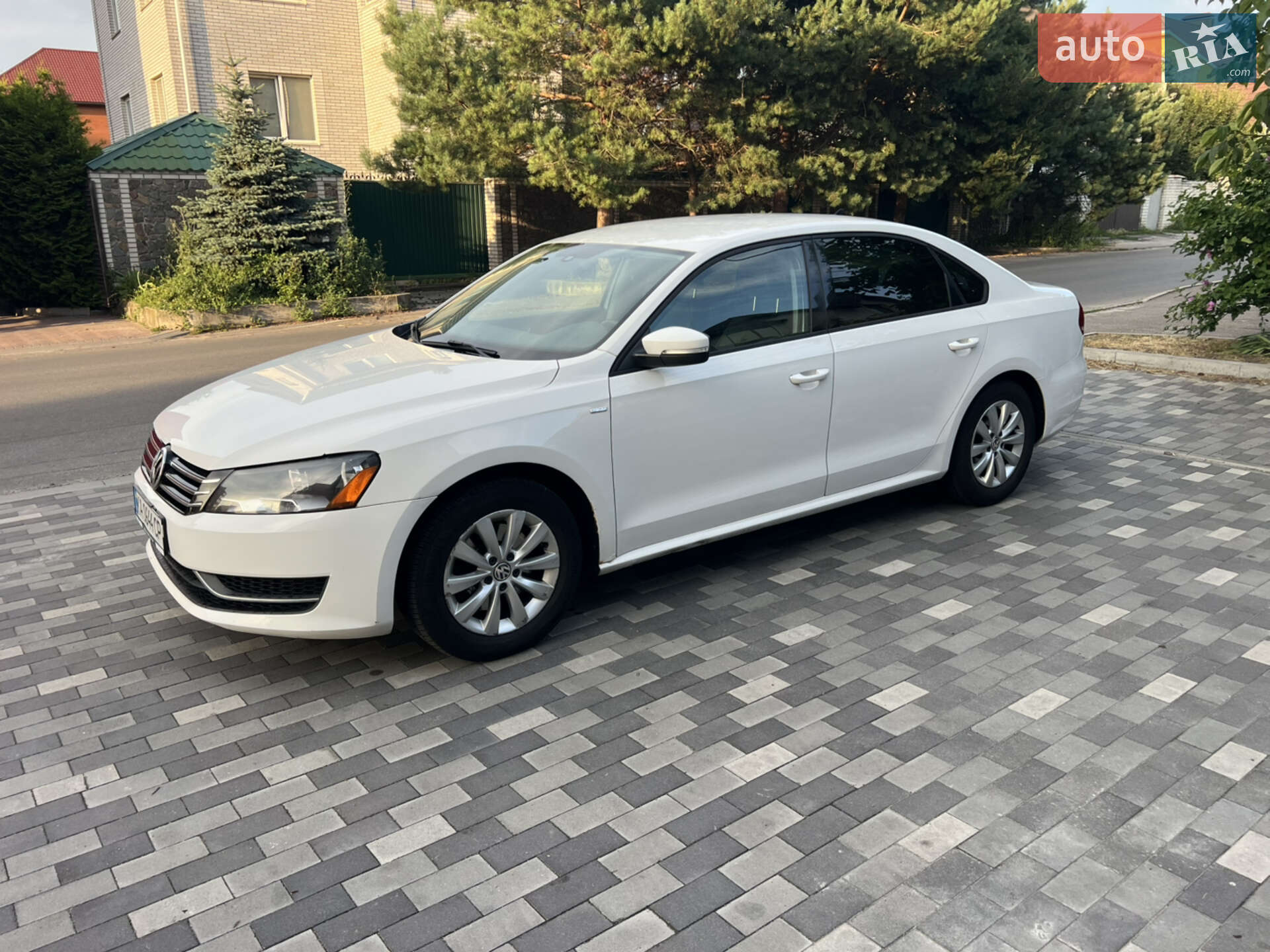 VOLKSWAGEN PASSAT 2014