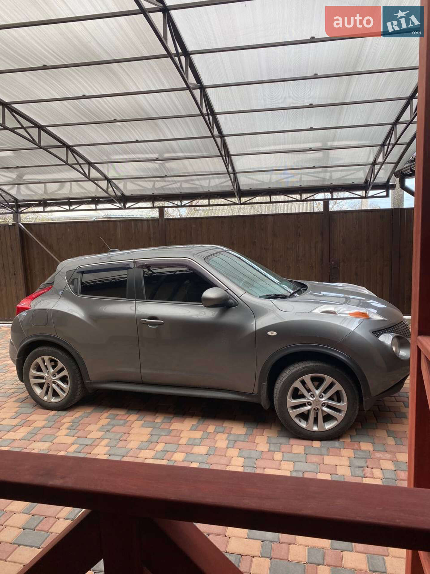 NISSAN JUKE 2010