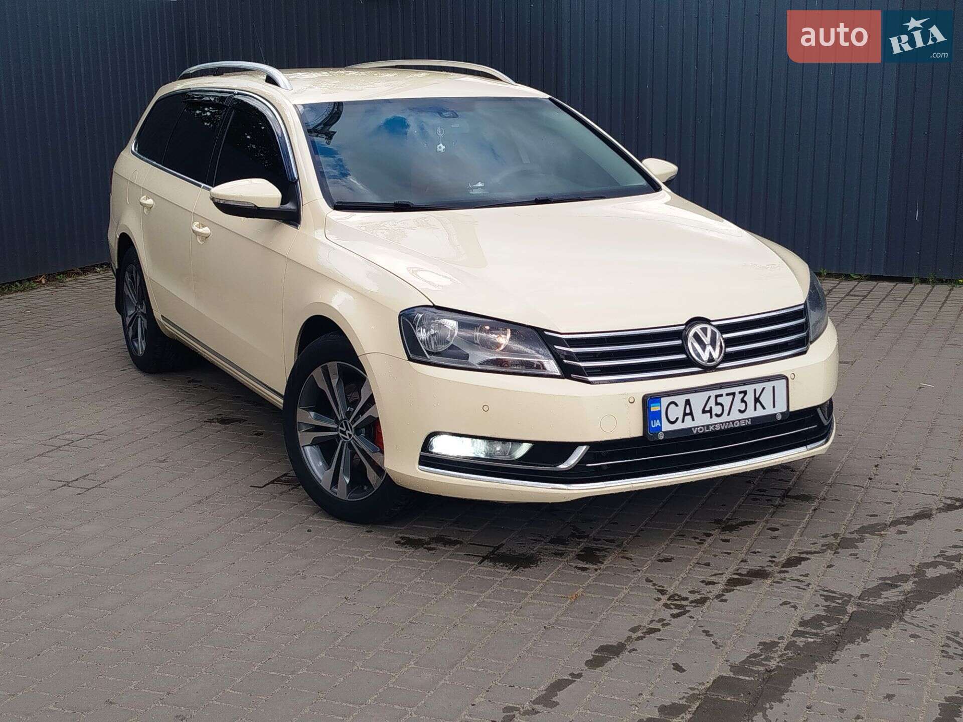 VOLKSWAGEN PASSAT 2013