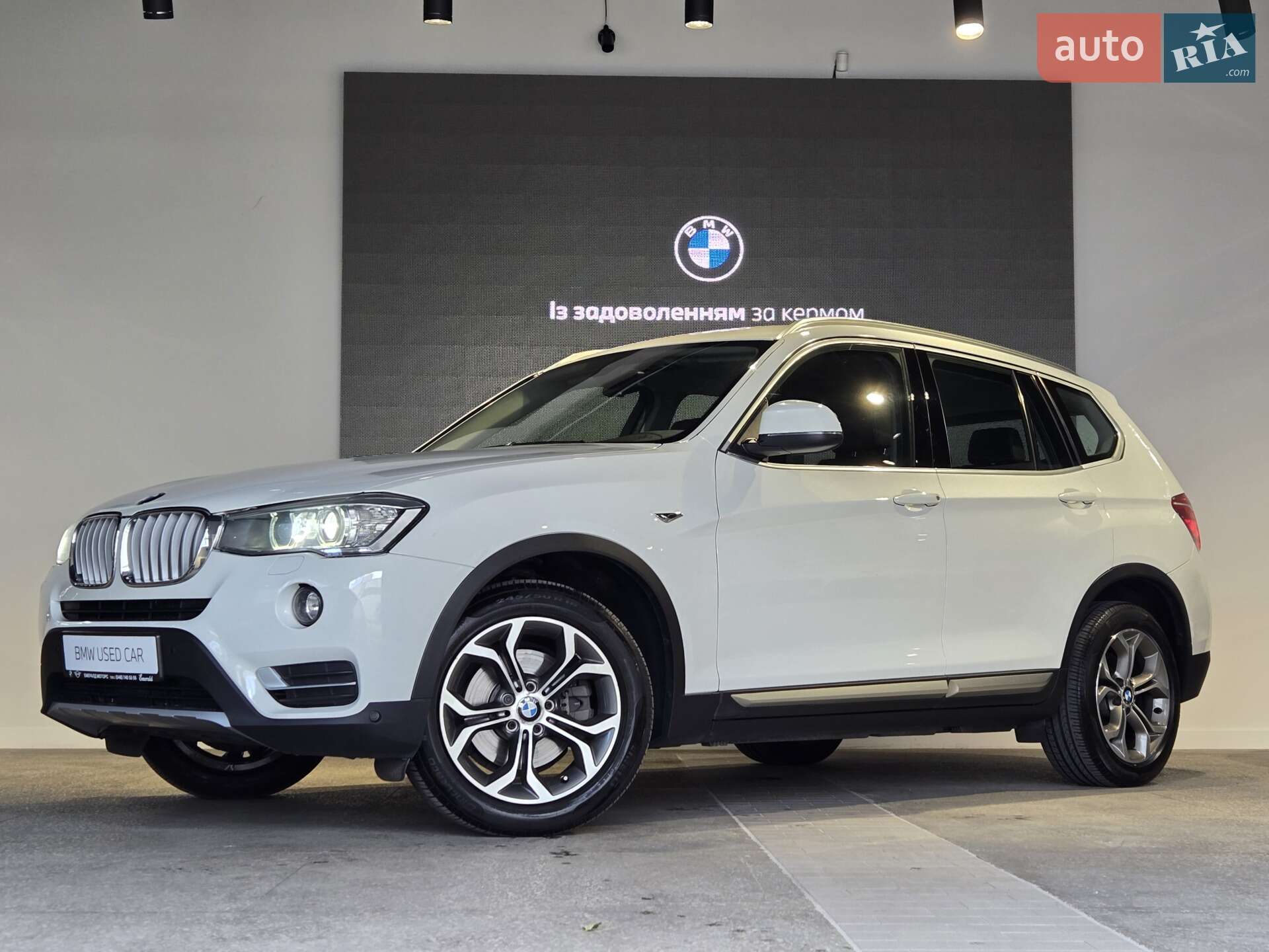 Головне фото звіту автомобіля BMW X3 2017