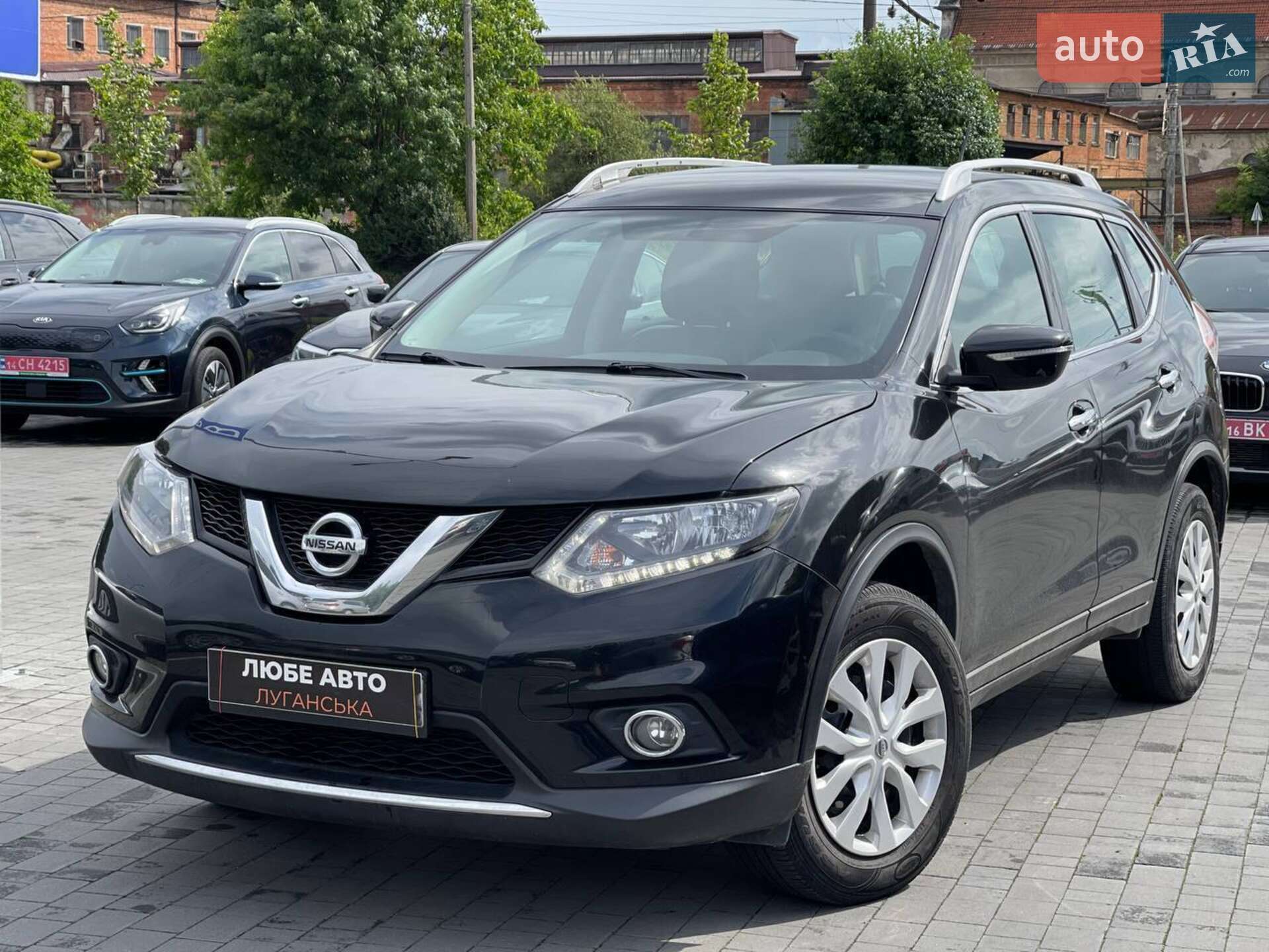 Головне фото звіту автомобіля NISSAN ROGUE 2015