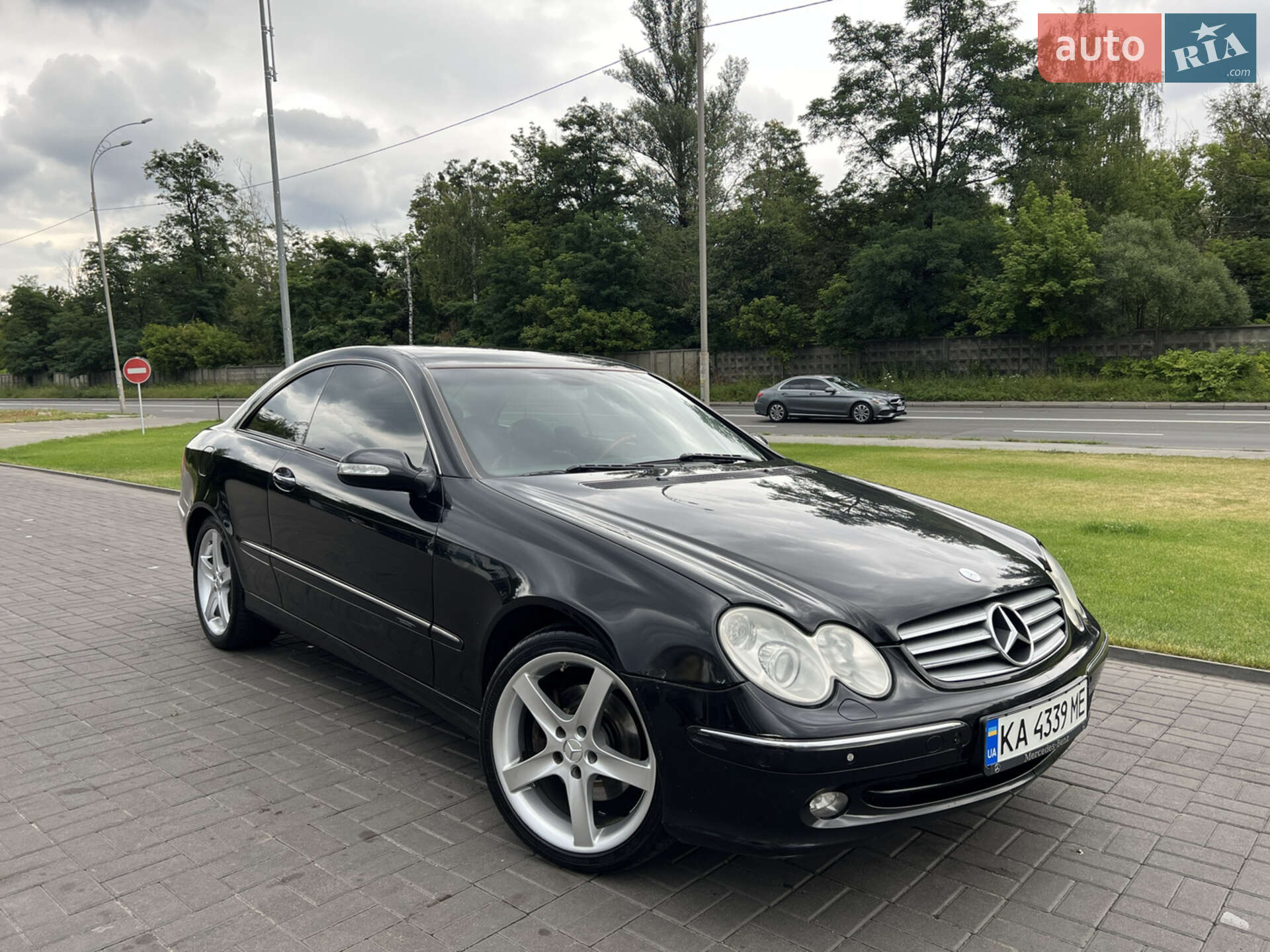 MERCEDES-BENZ CLK 320 2003