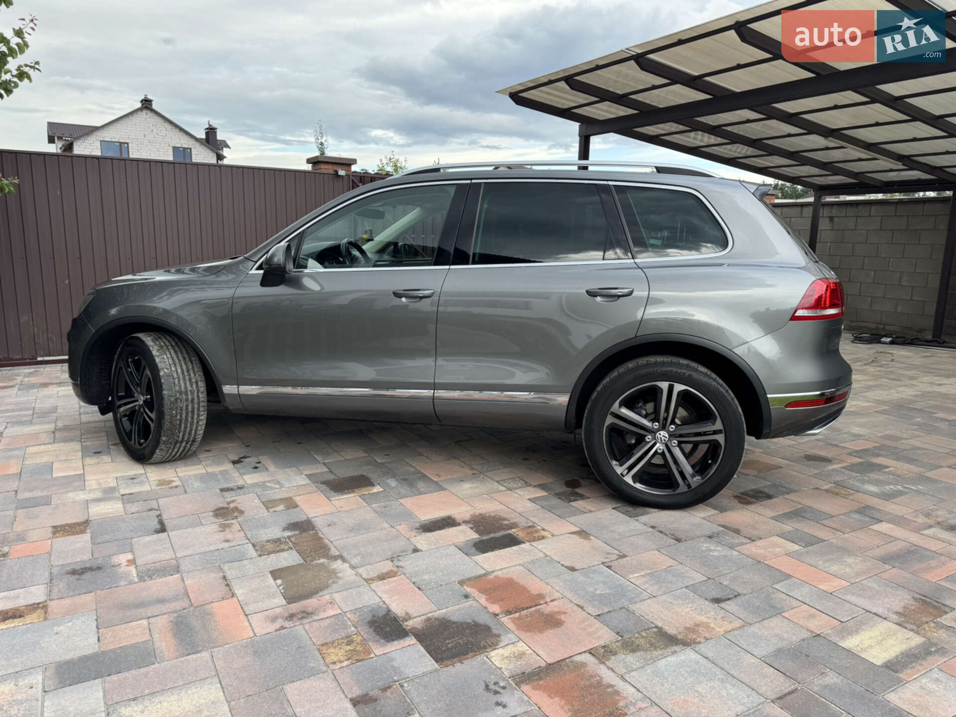 VOLKSWAGEN TOUAREG 2017