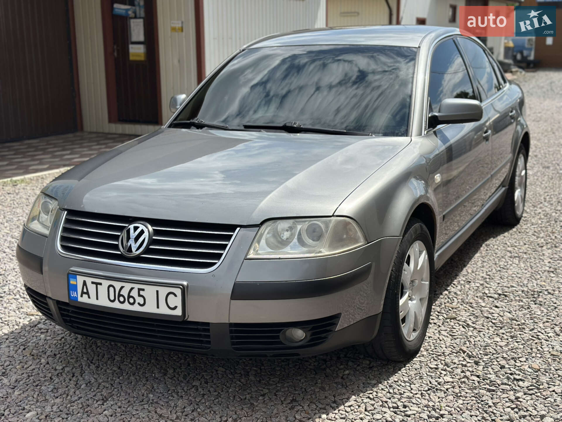VOLKSWAGEN PASSAT 2004