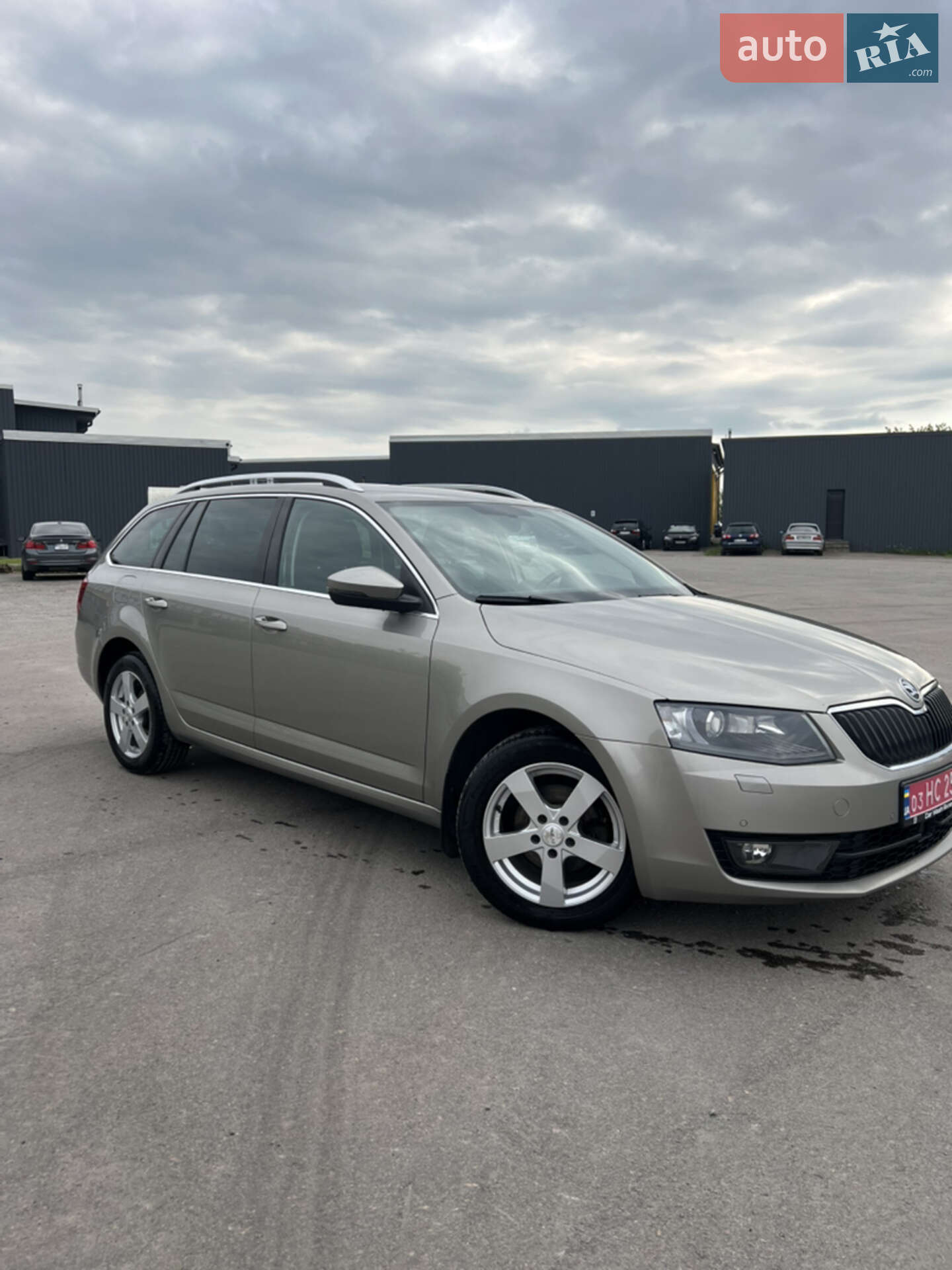 Головне фото звіту автомобіля SKODA OCTAVIA 2017