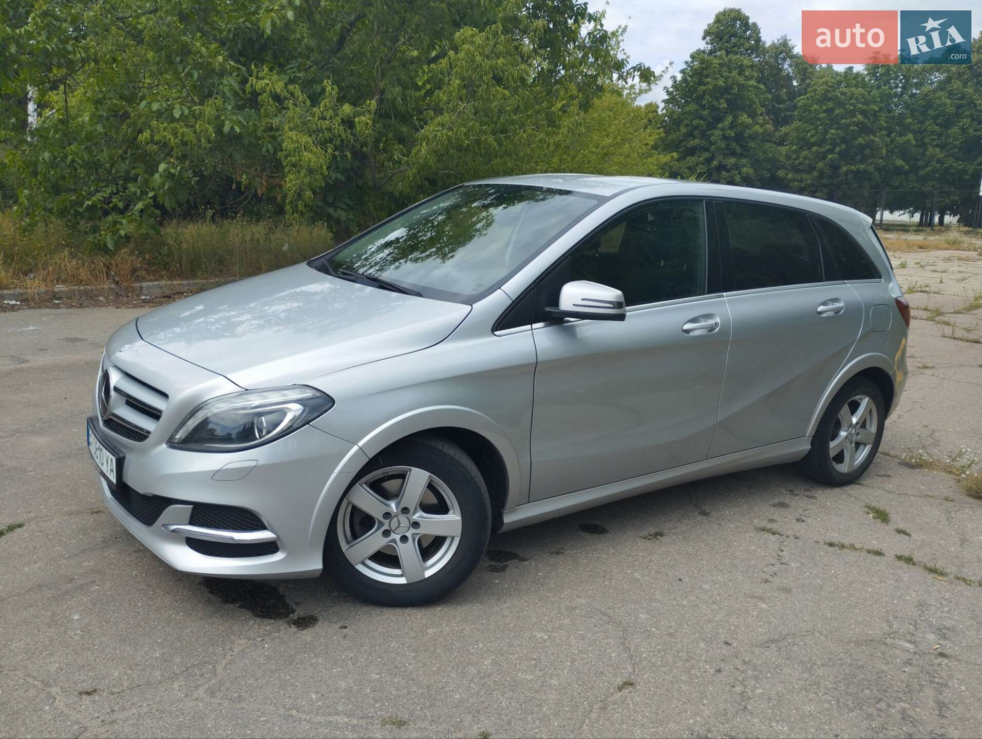 MERCEDES-BENZ B 250E 2015