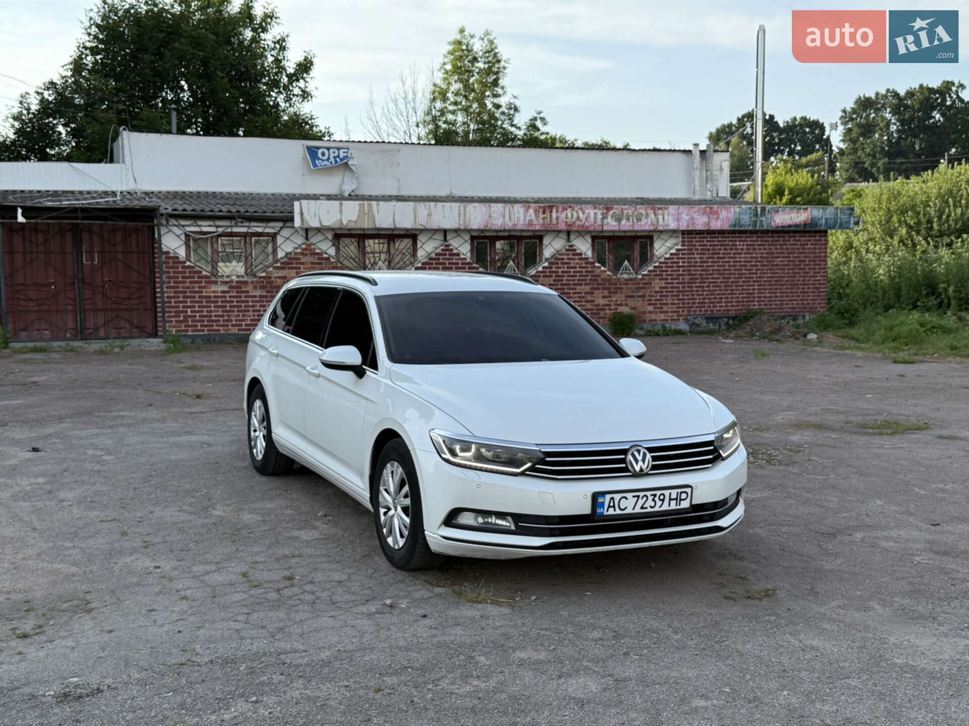 VOLKSWAGEN PASSAT 2015