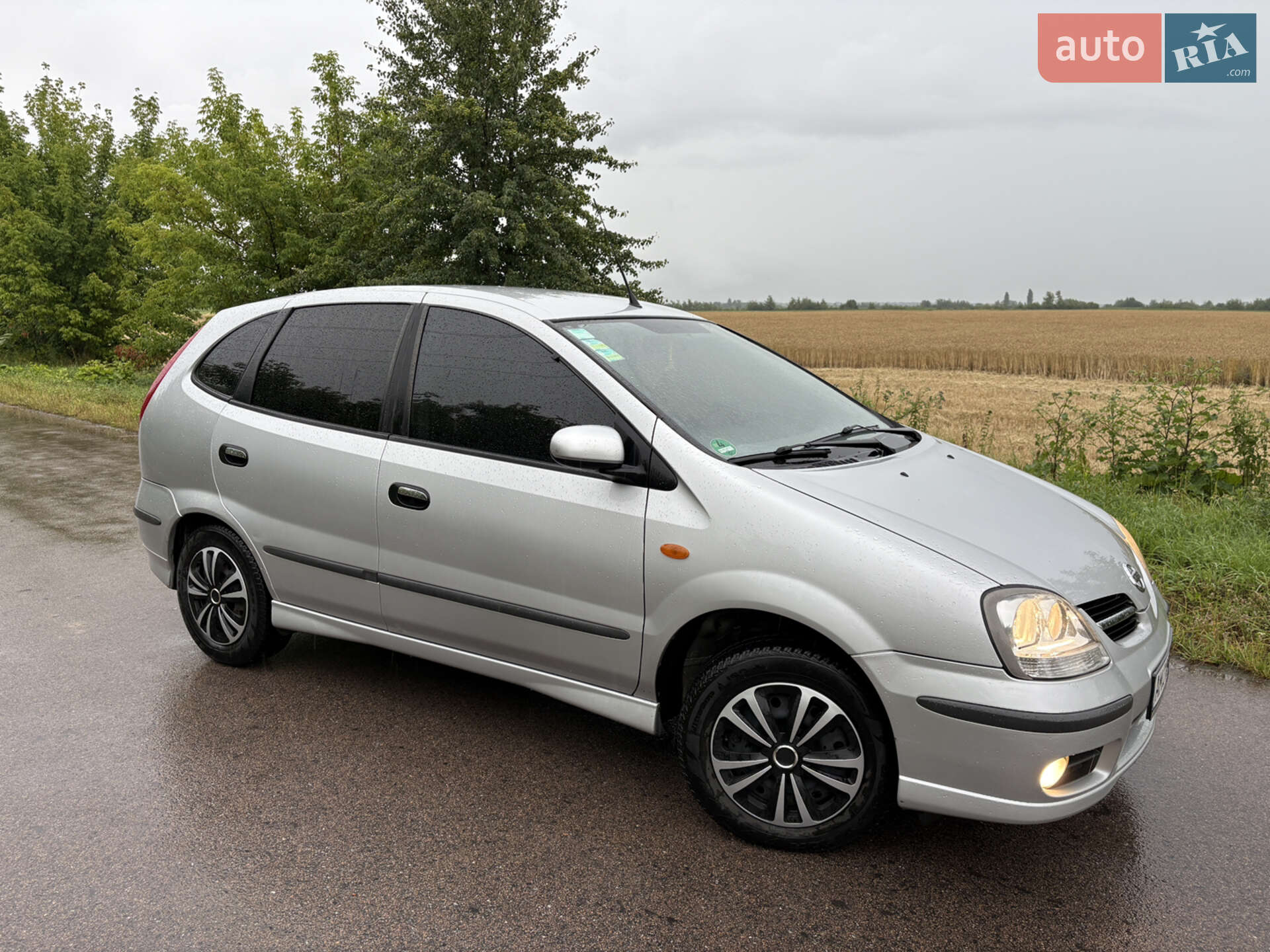 NISSAN ALMERA TINO 2003