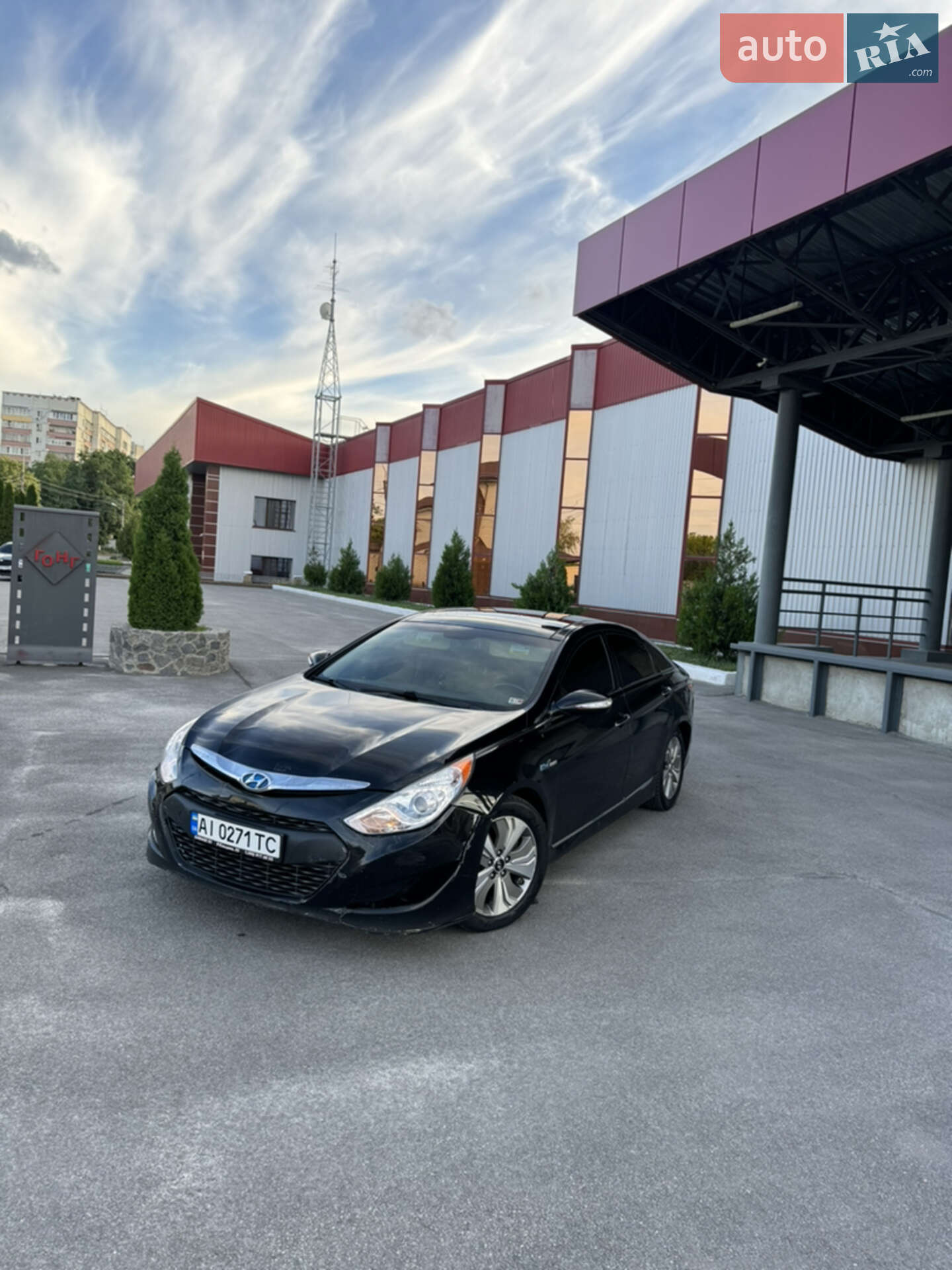 Головне фото звіту автомобіля HYUNDAI SONATA 2014