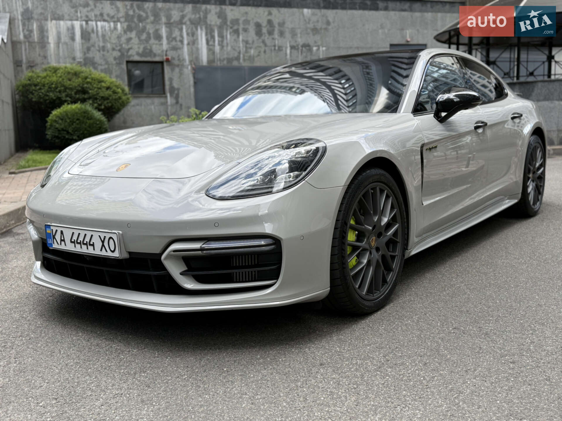 PORSCHE PANAMERA 2023