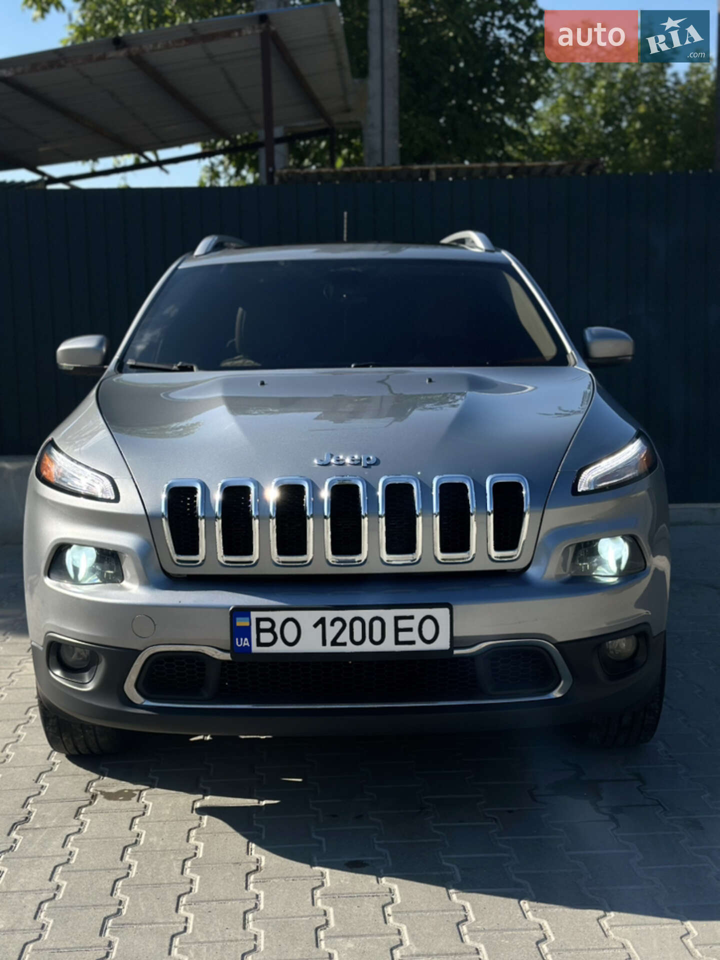 JEEP CHEROKEE