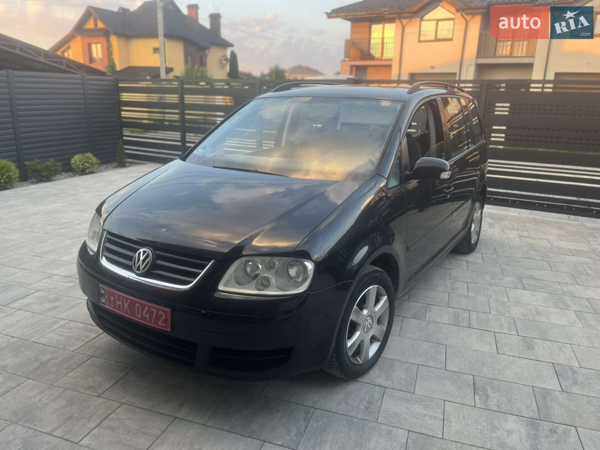 VOLKSWAGEN TOURAN 2003