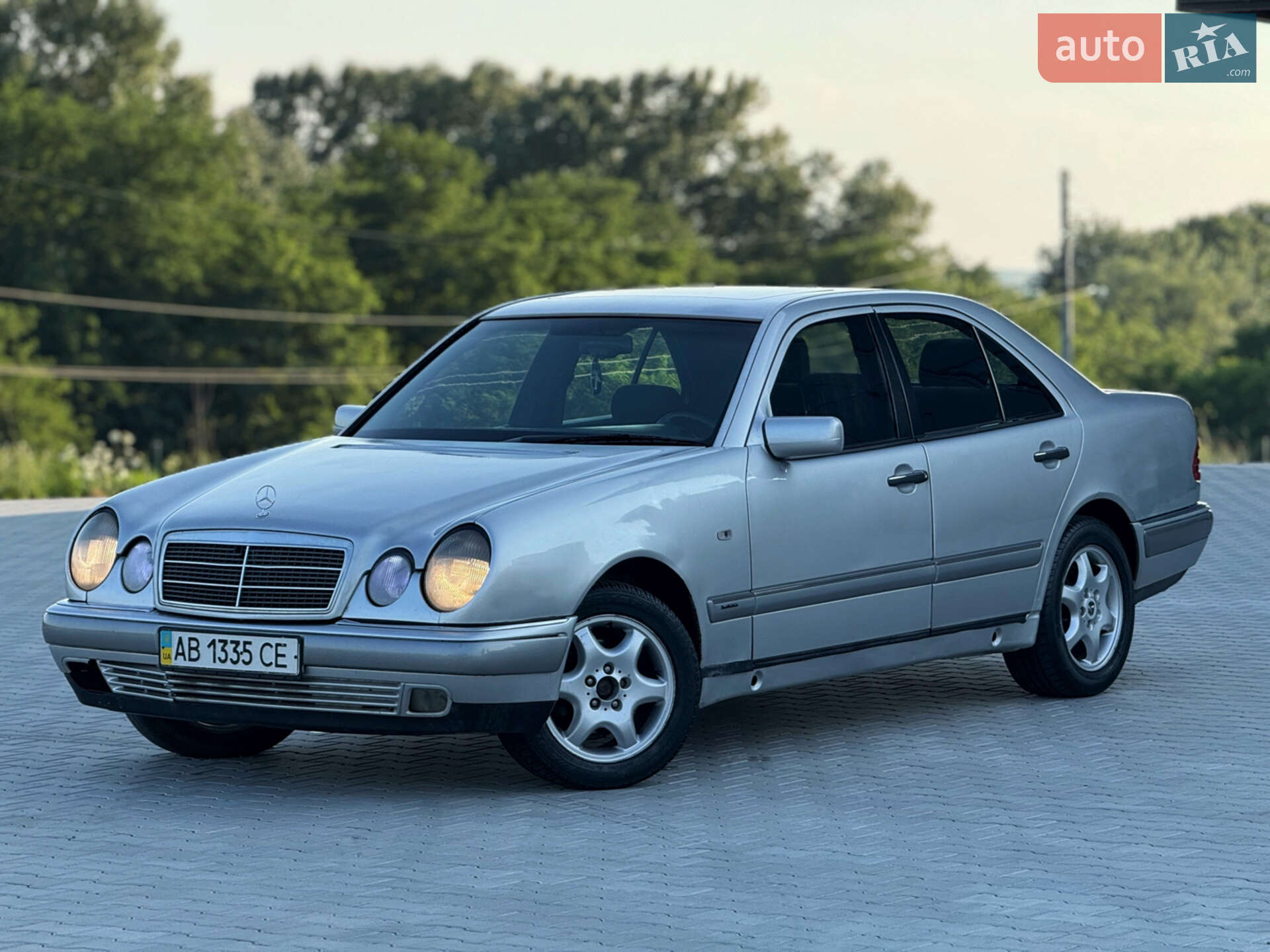 Mercedes-Benz E-Class 1997