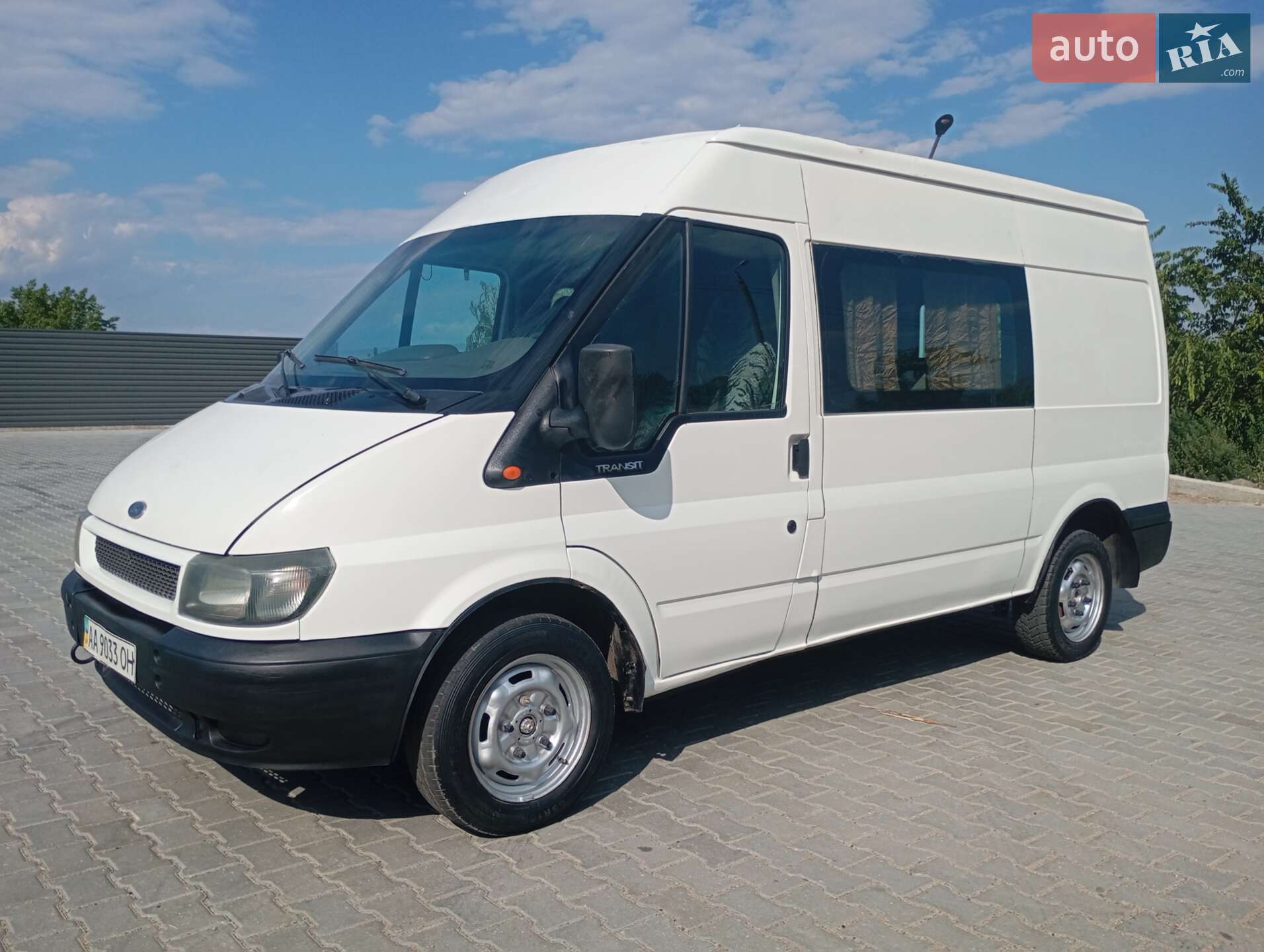 FORD TRANSIT 2001