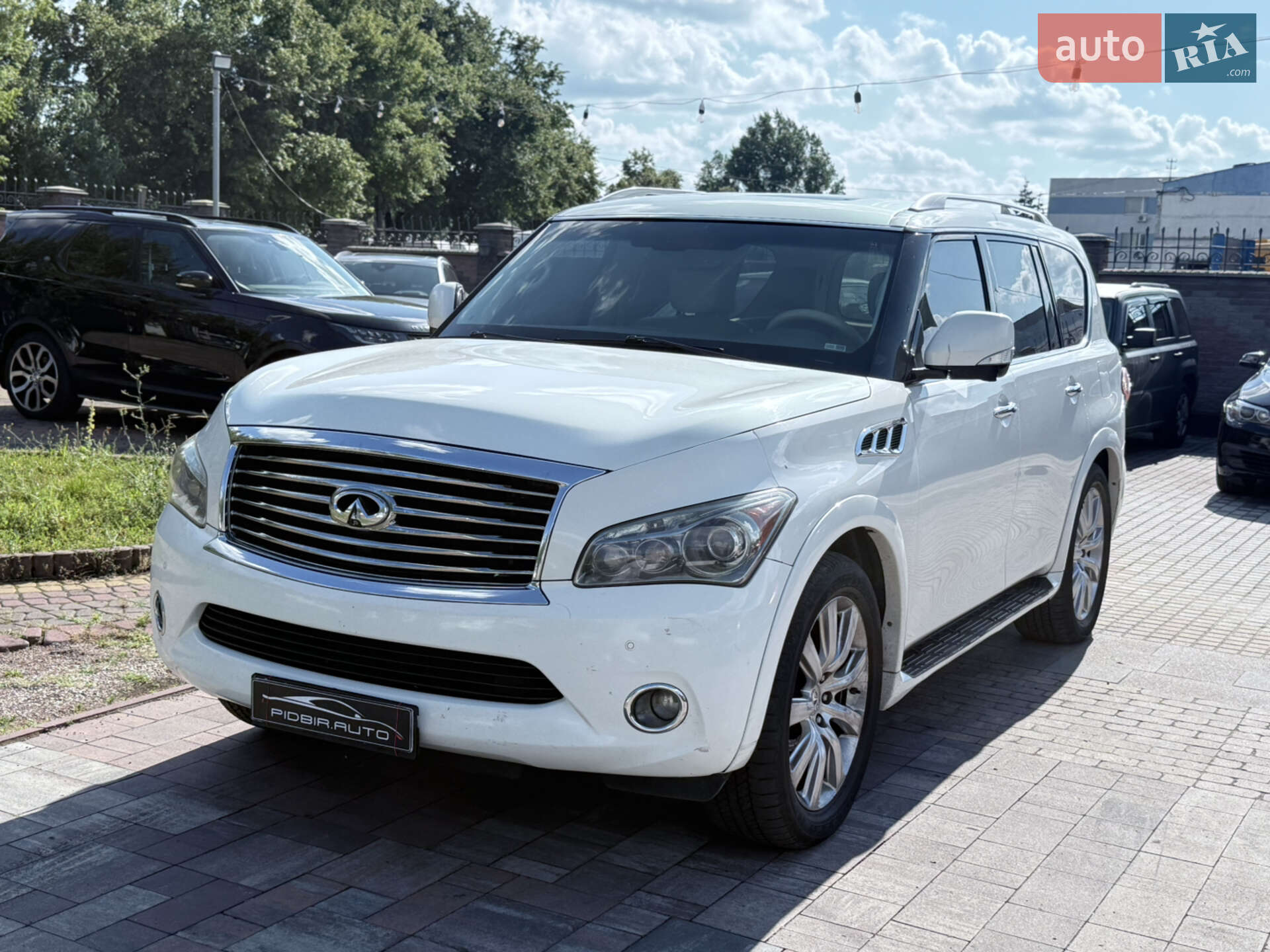 INFINITI QX56 2012