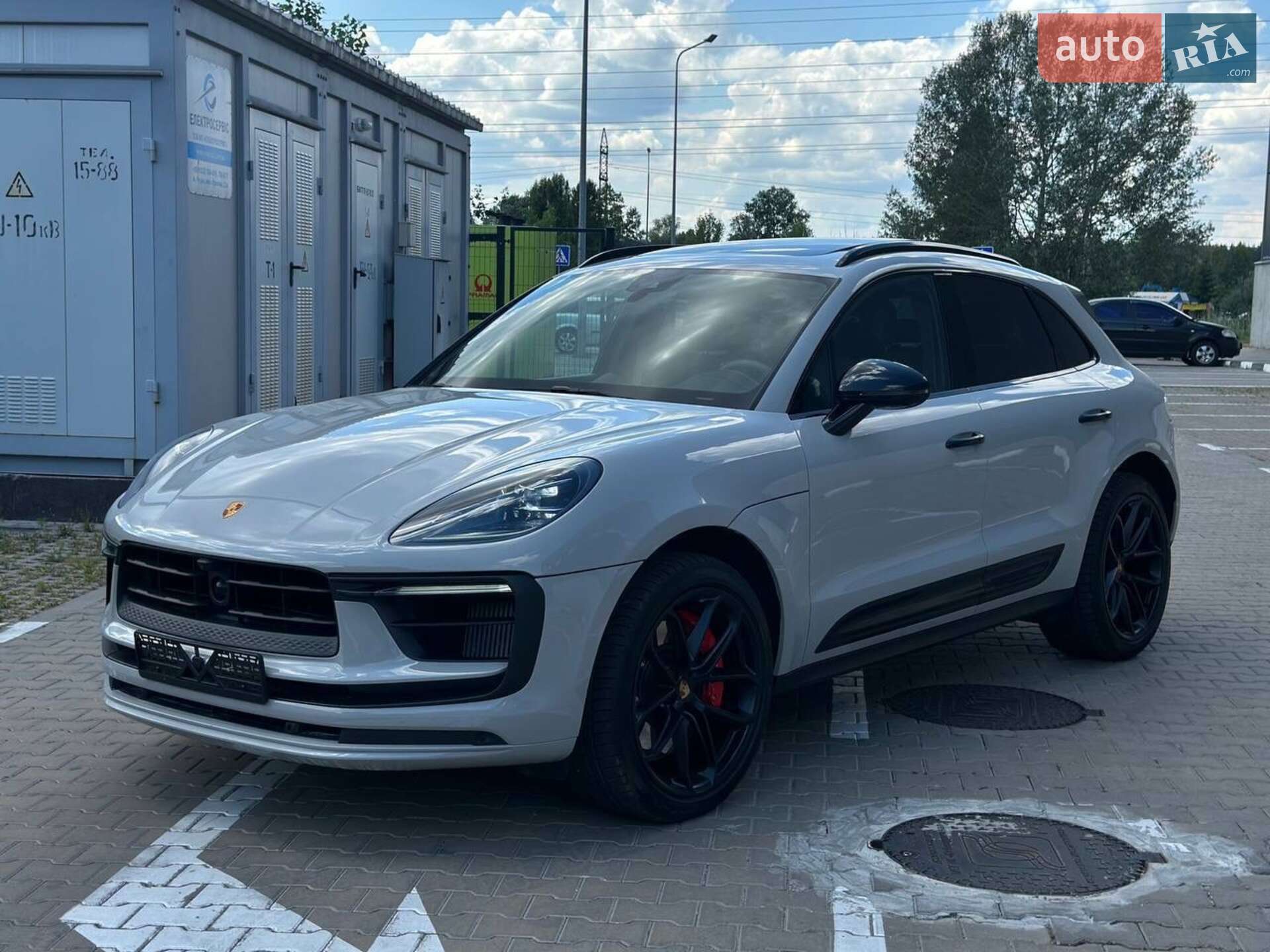 PORSCHE MACAN 2023