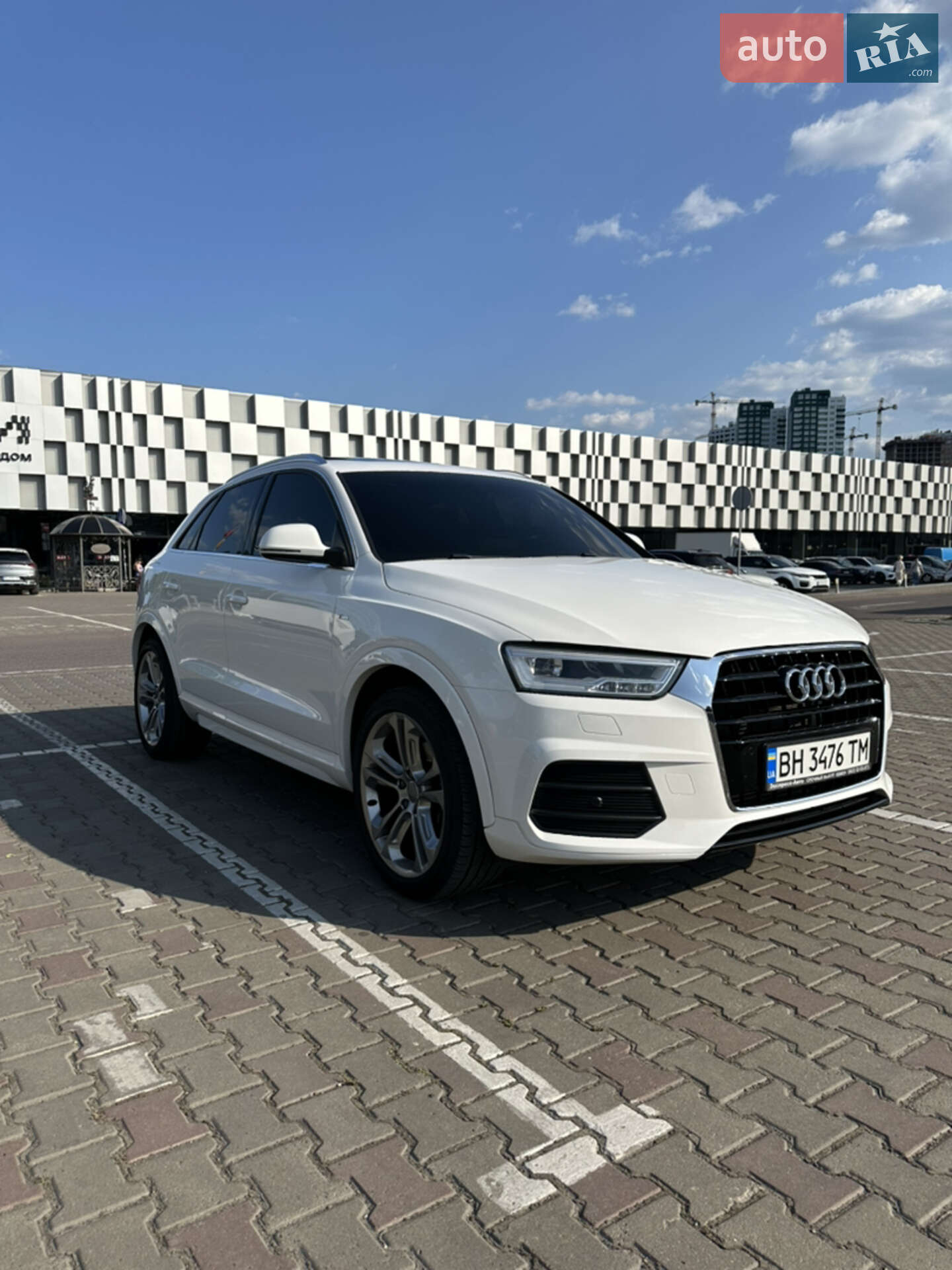 Головне фото звіту автомобіля AUDI Q3 2017