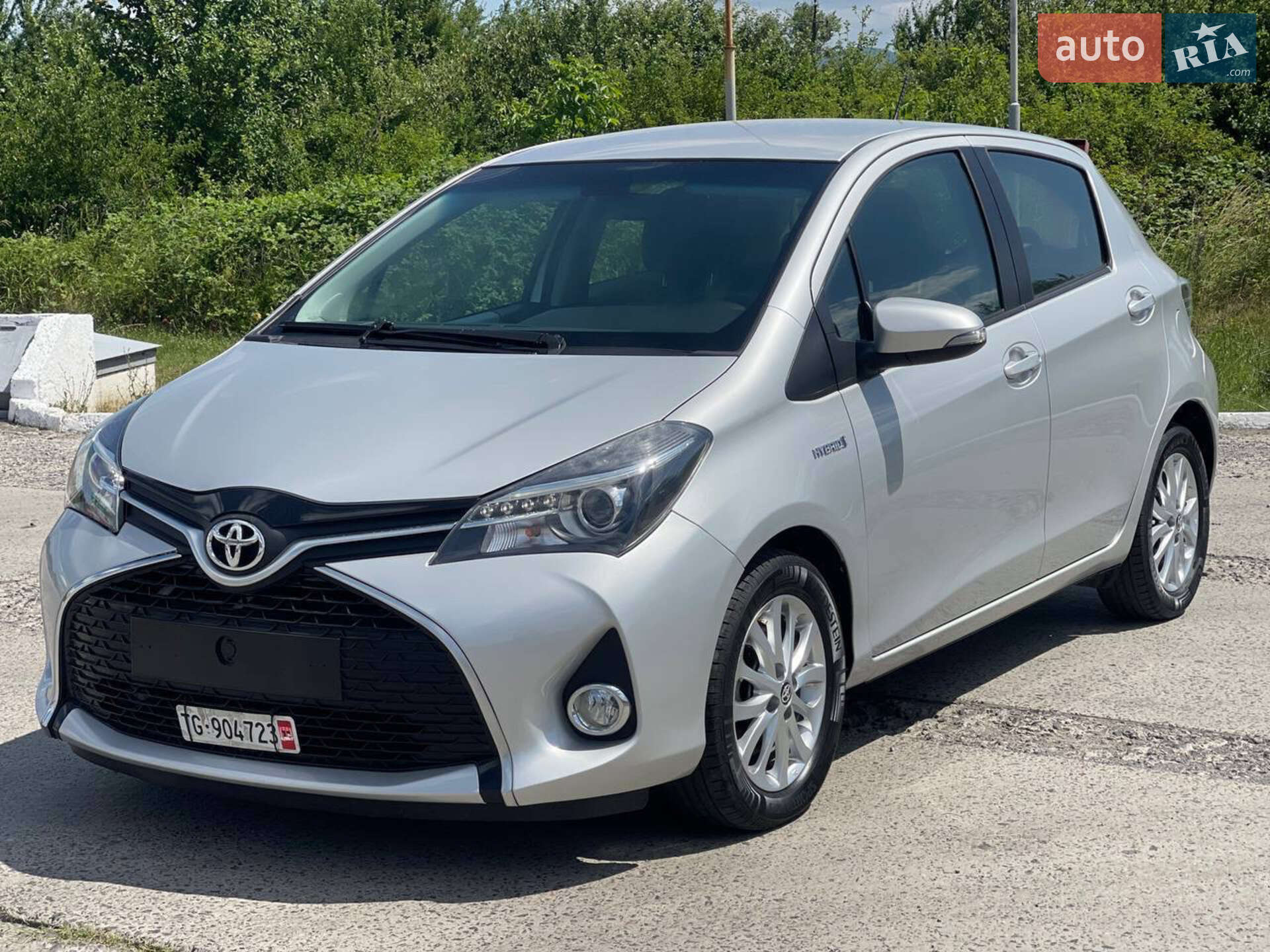 TOYOTA YARIS 2012