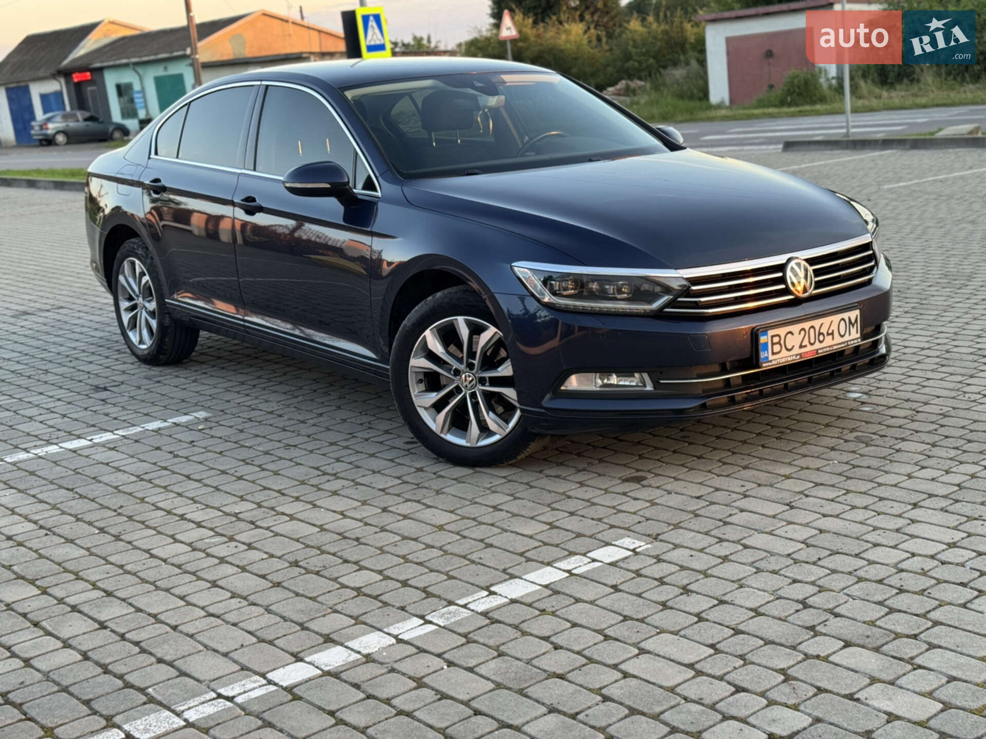 VOLKSWAGEN PASSAT 2015