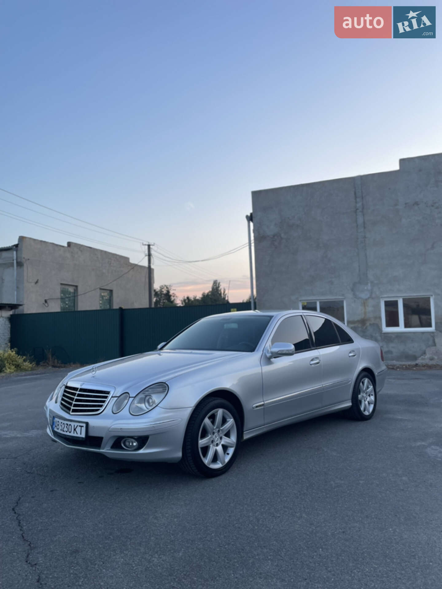 MERCEDES-BENZ E 220 CDI 2006
