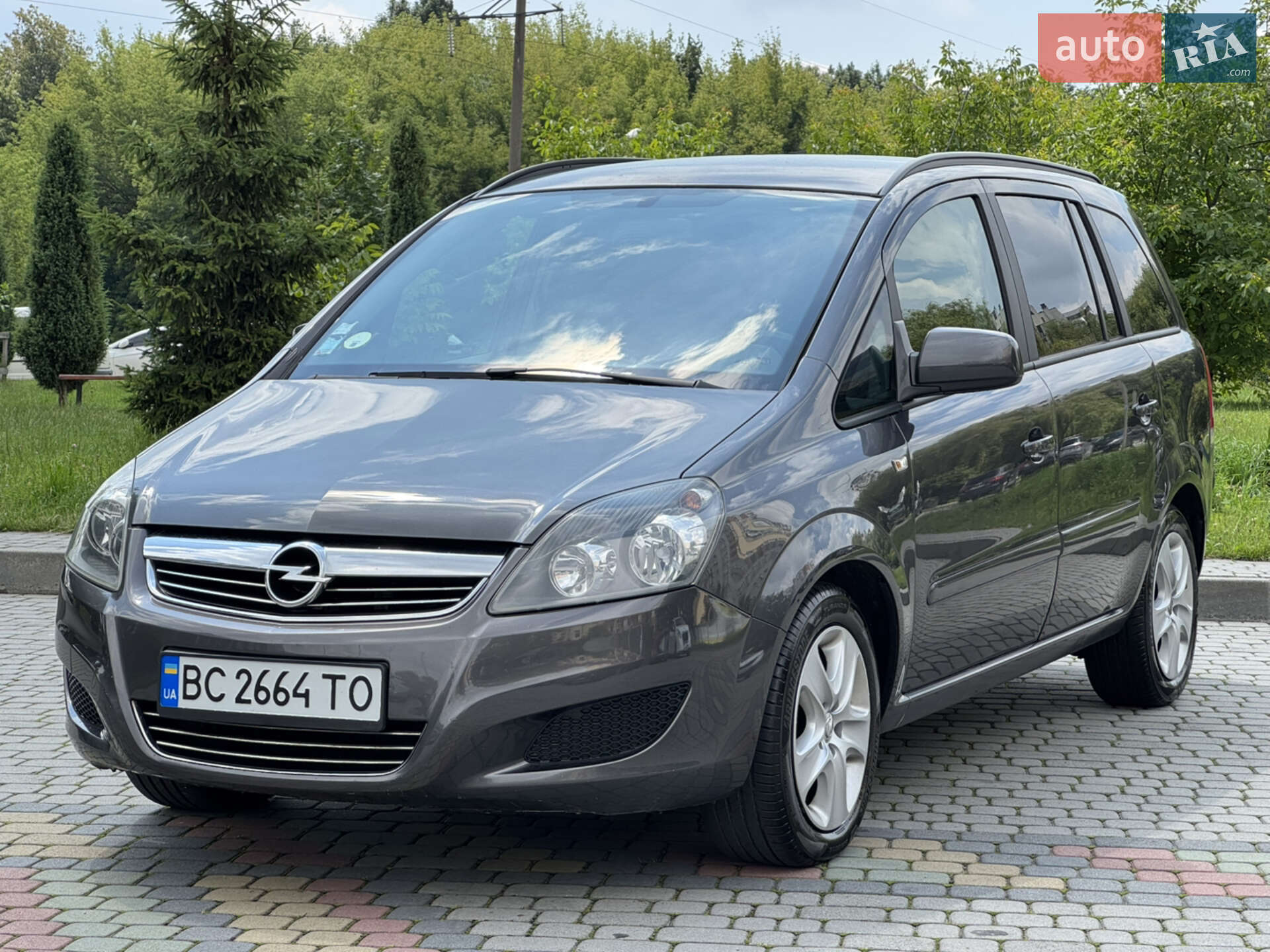 OPEL ZAFIRA 2012