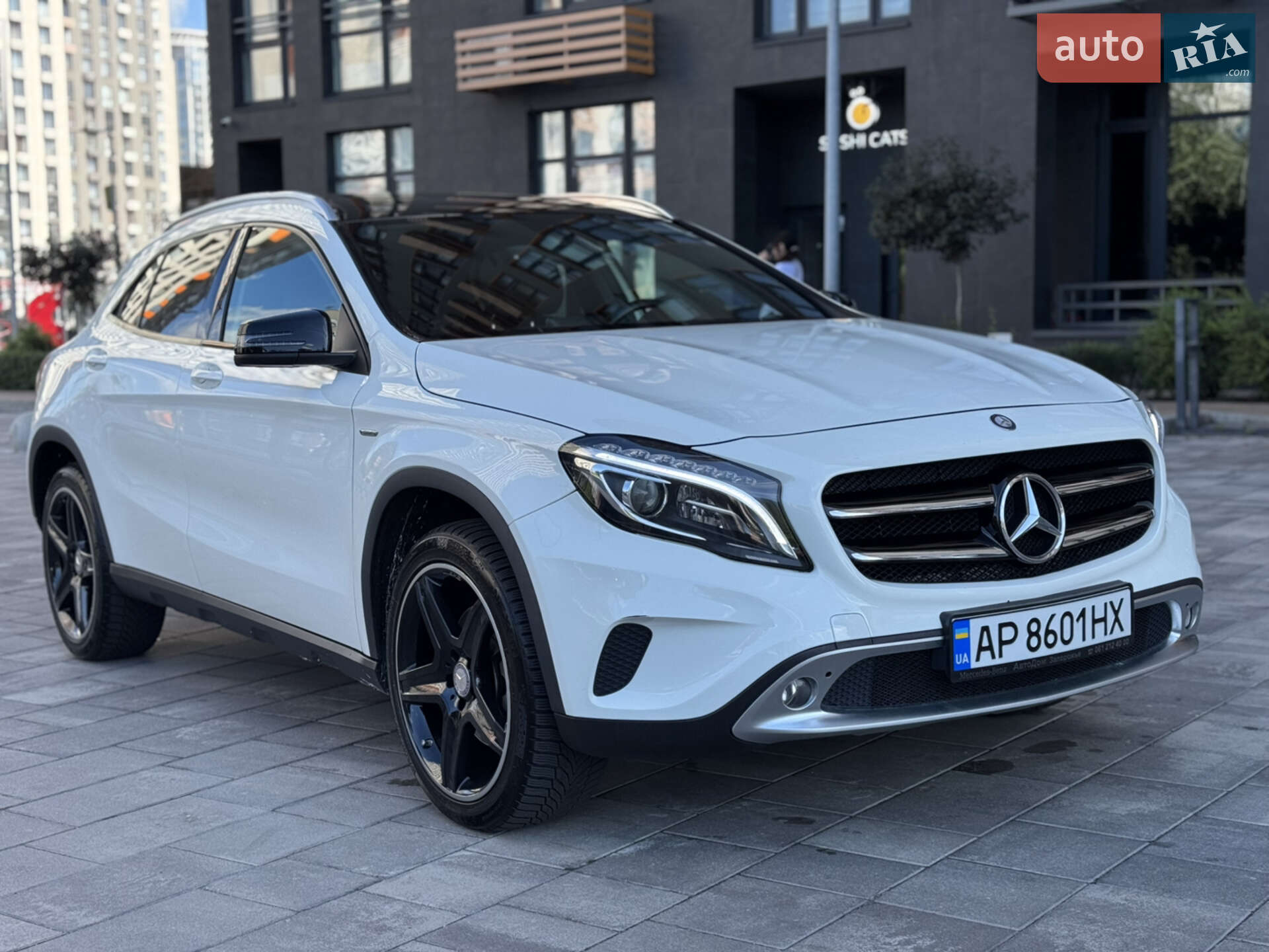 MERCEDES-BENZ GLA 250 2014