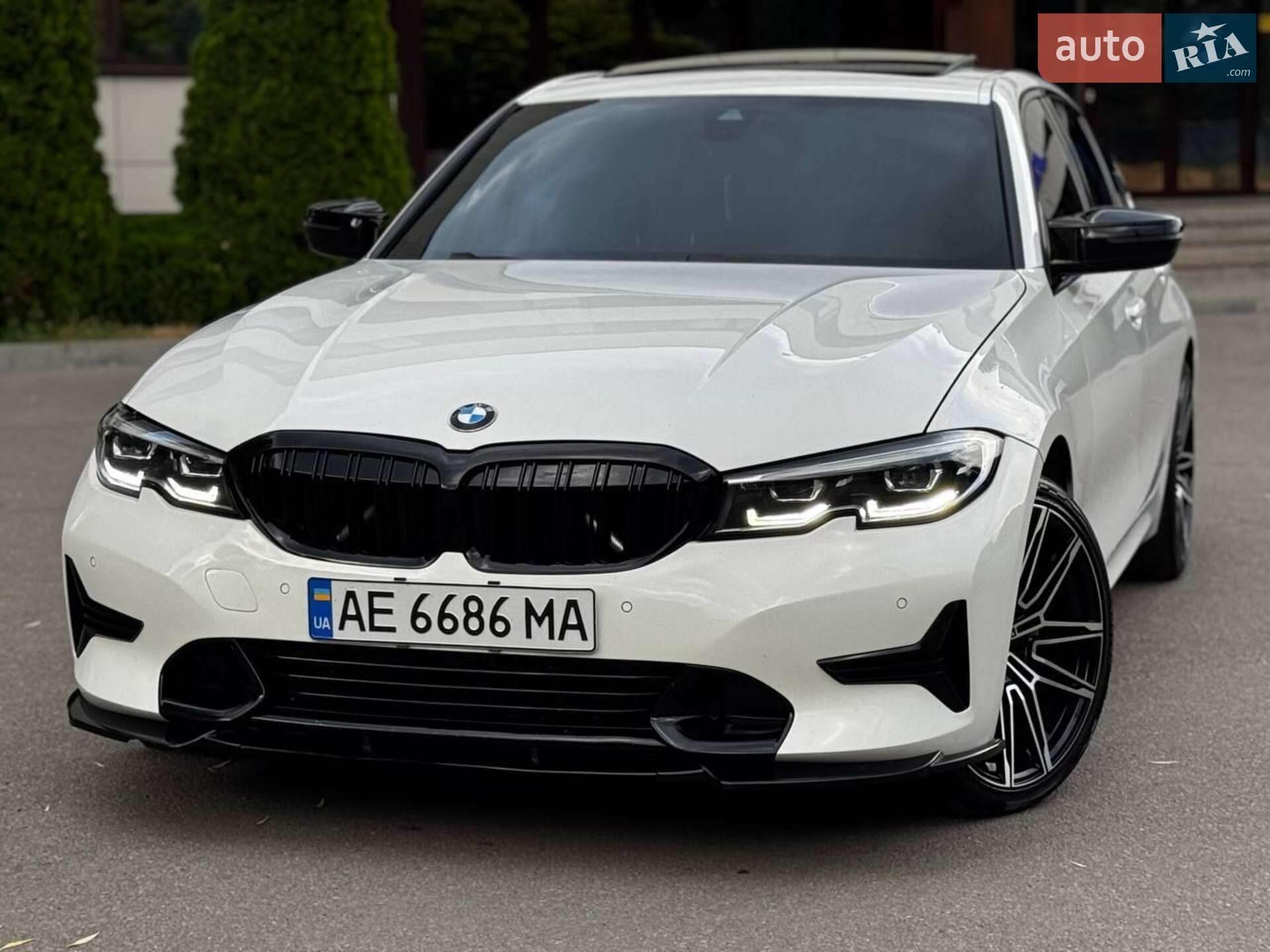 BMW 330I 2019