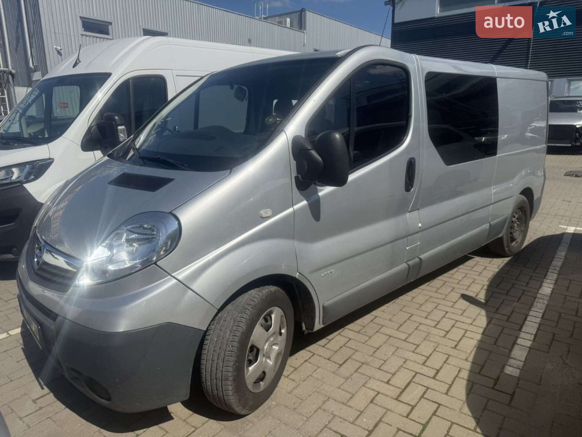 OPEL VIVARO 2014