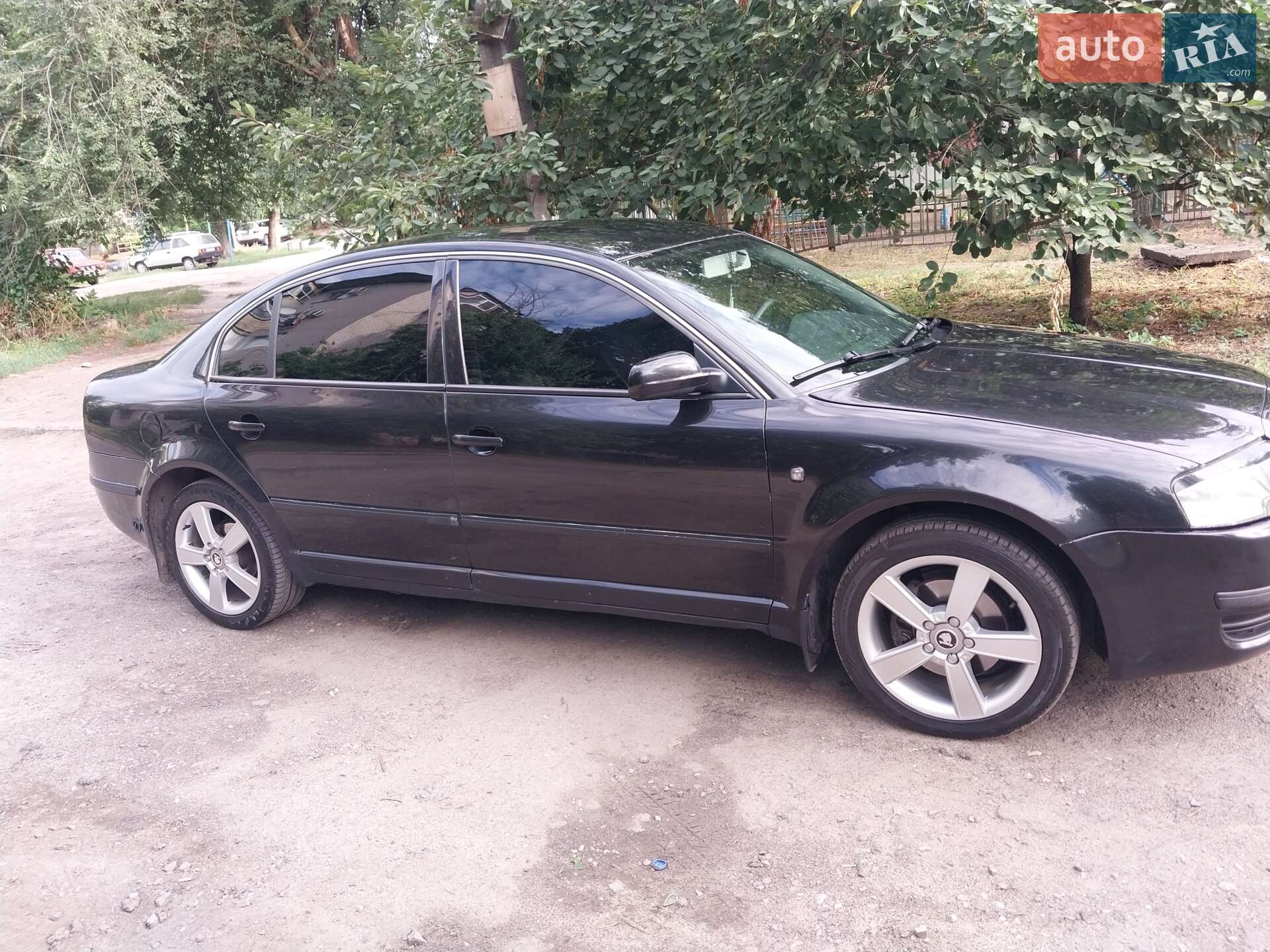 SKODA SUPERB 2004
