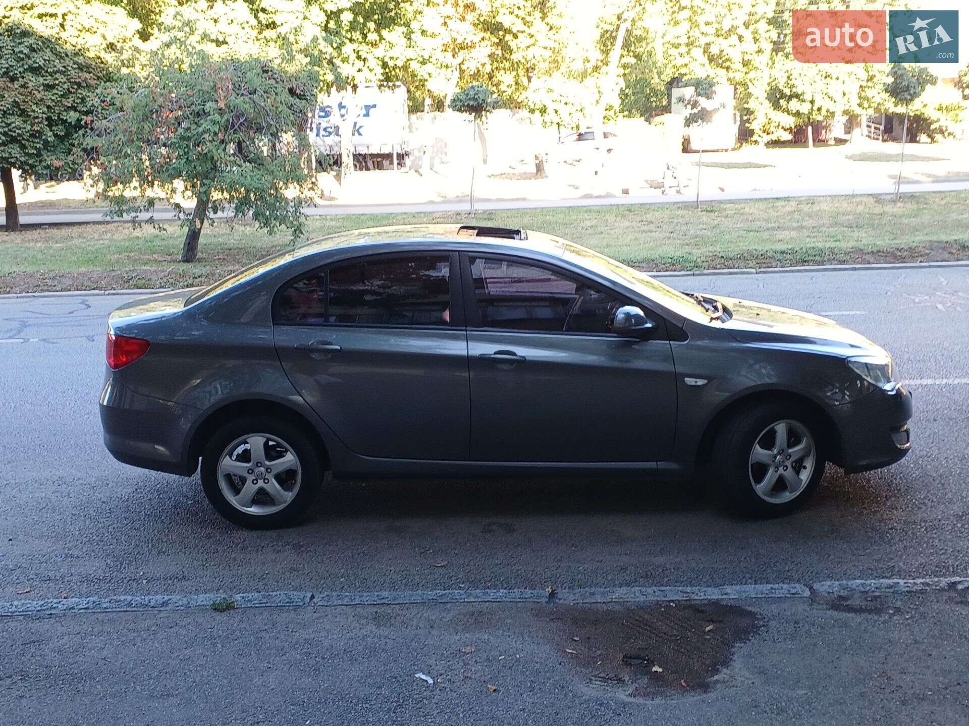 MG 350 2012