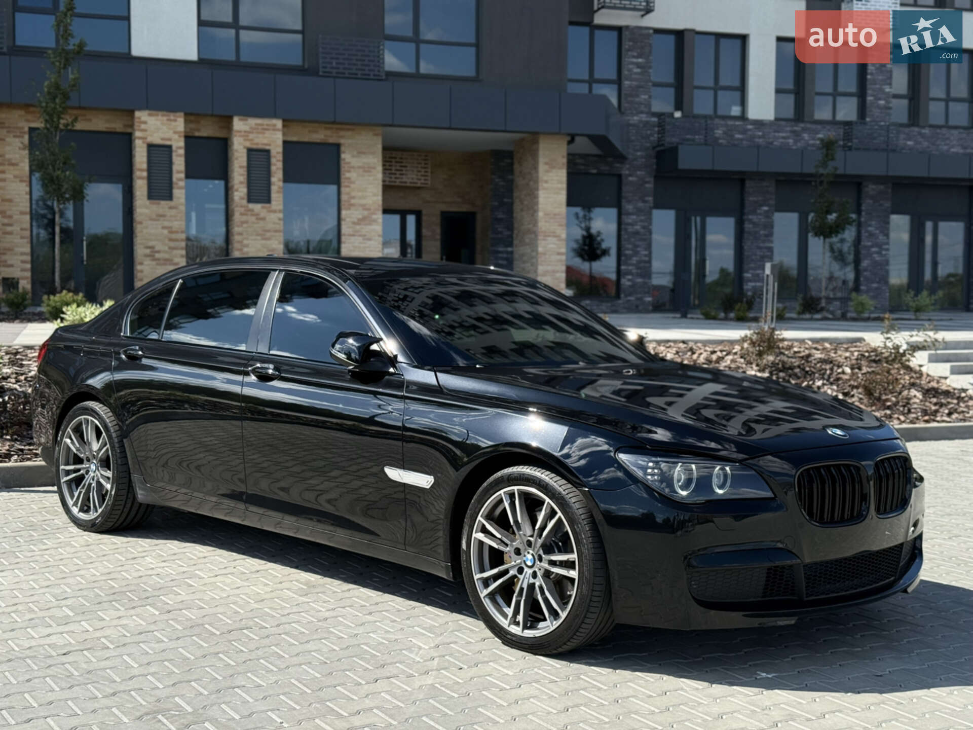 BMW 740XI 2015