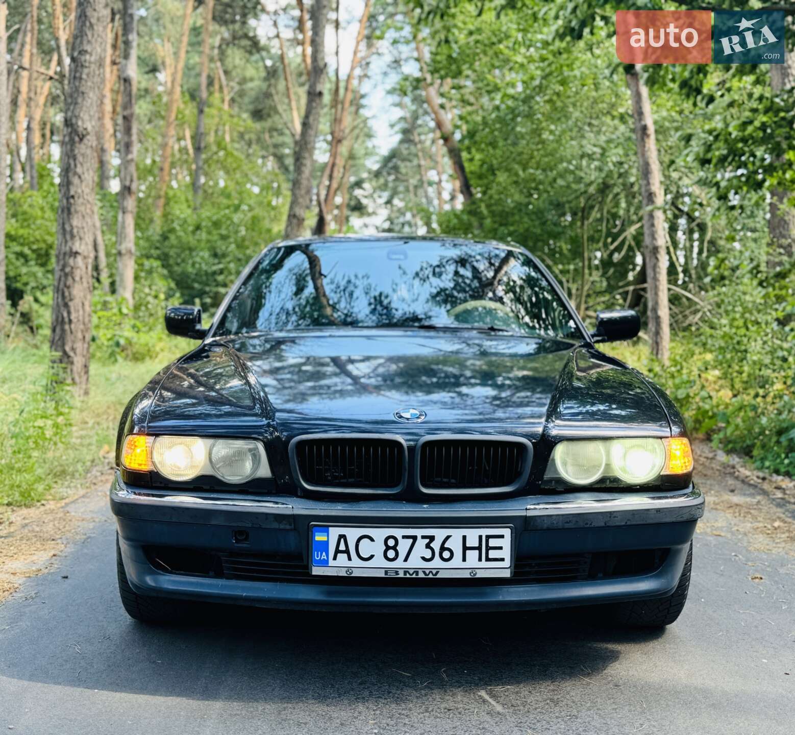 BMW 735I 2000