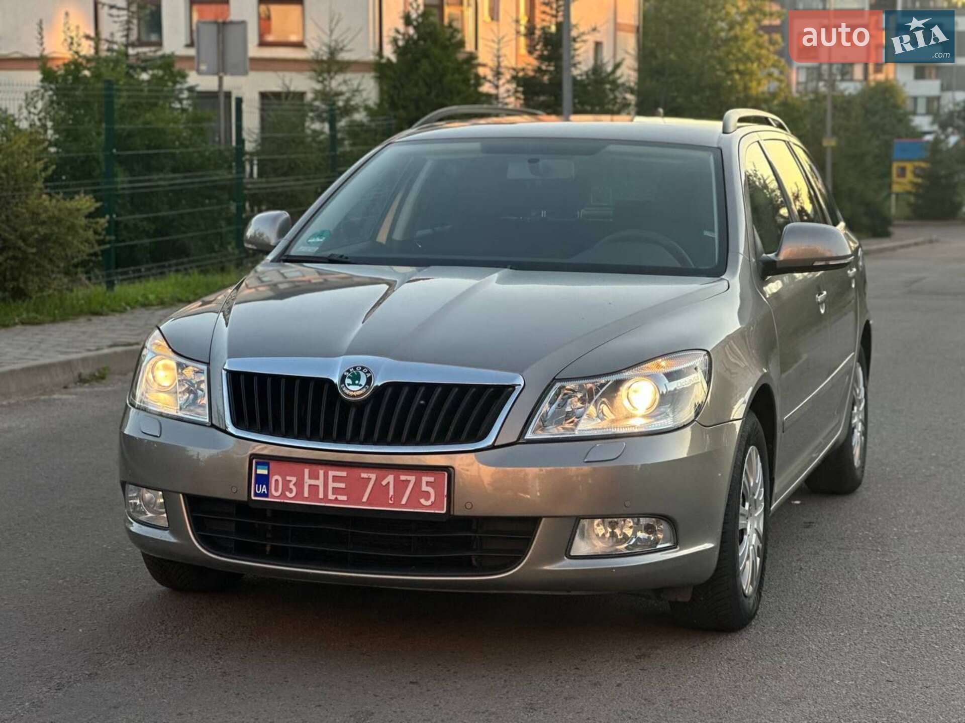Головне фото звіту автомобіля SKODA OCTAVIA 2012