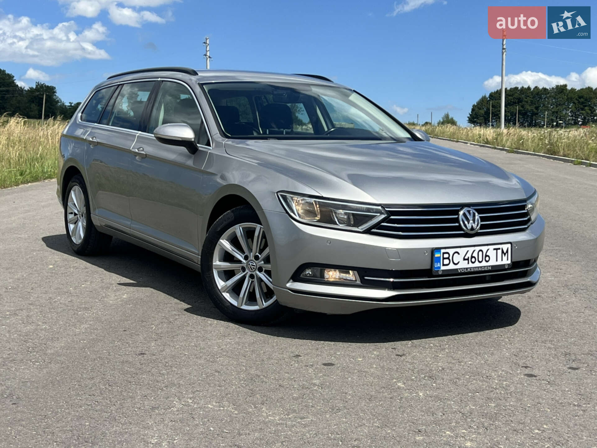 VOLKSWAGEN PASSAT 2016