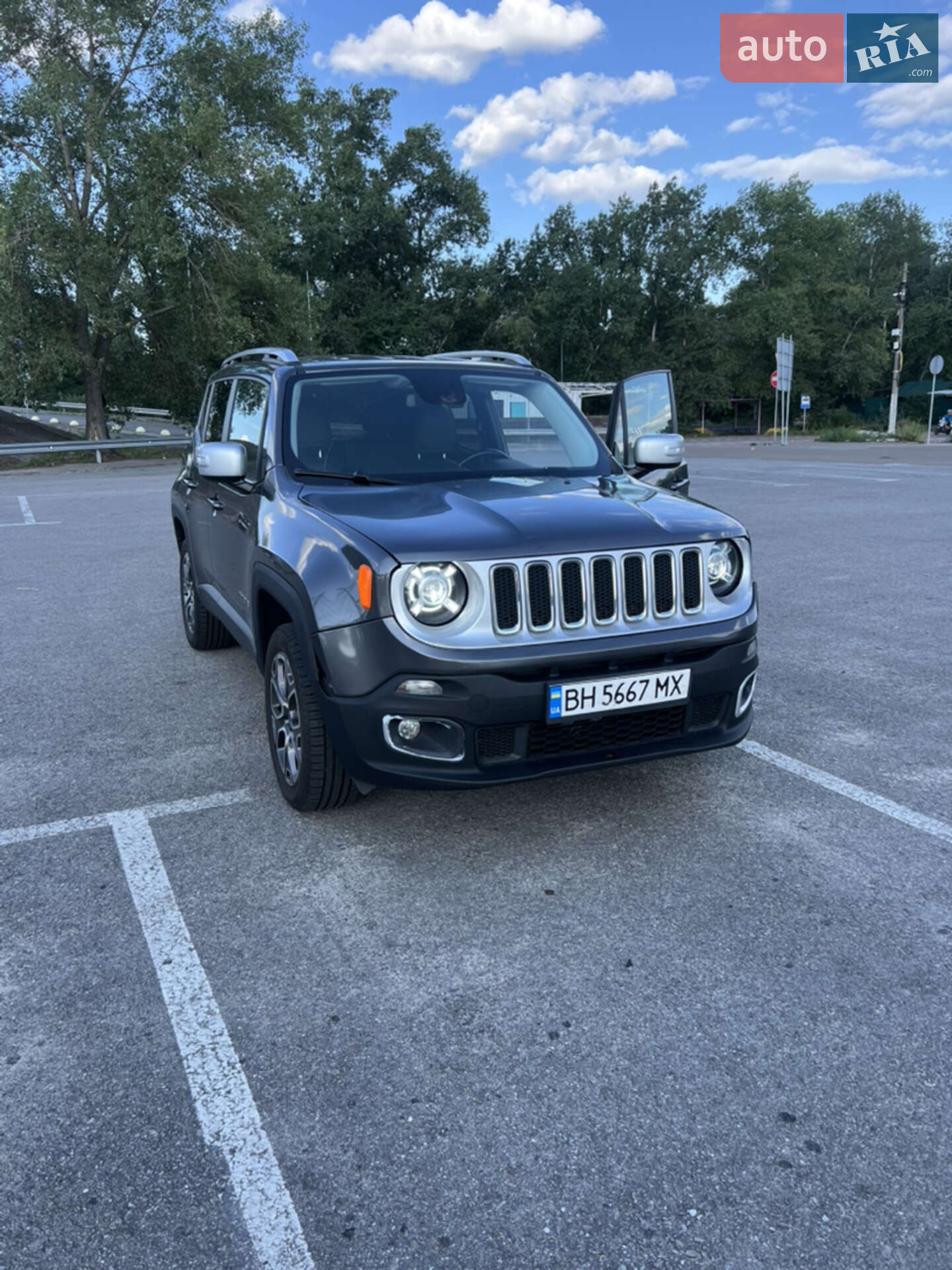 Головне фото звіту автомобіля JEEP RENEGADE 2017