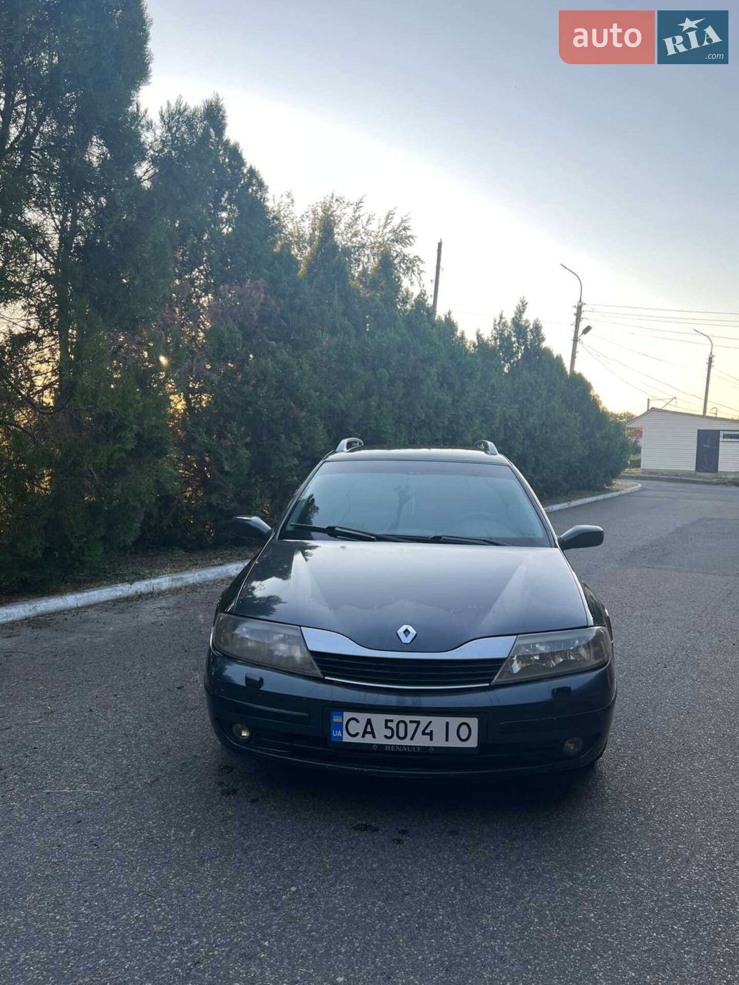 Головне фото звіту автомобіля RENAULT LAGUNA 2002