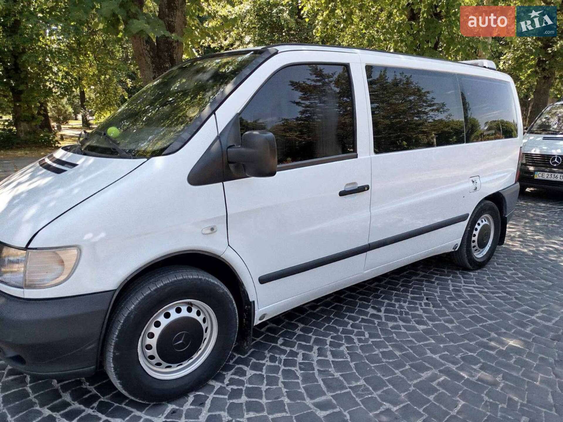 MERCEDES-BENZ 110 2003