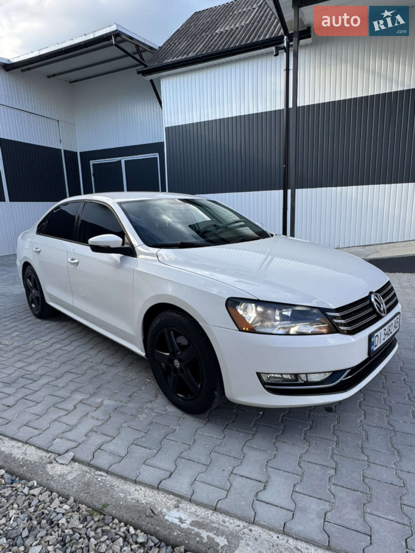 VOLKSWAGEN PASSAT 2014