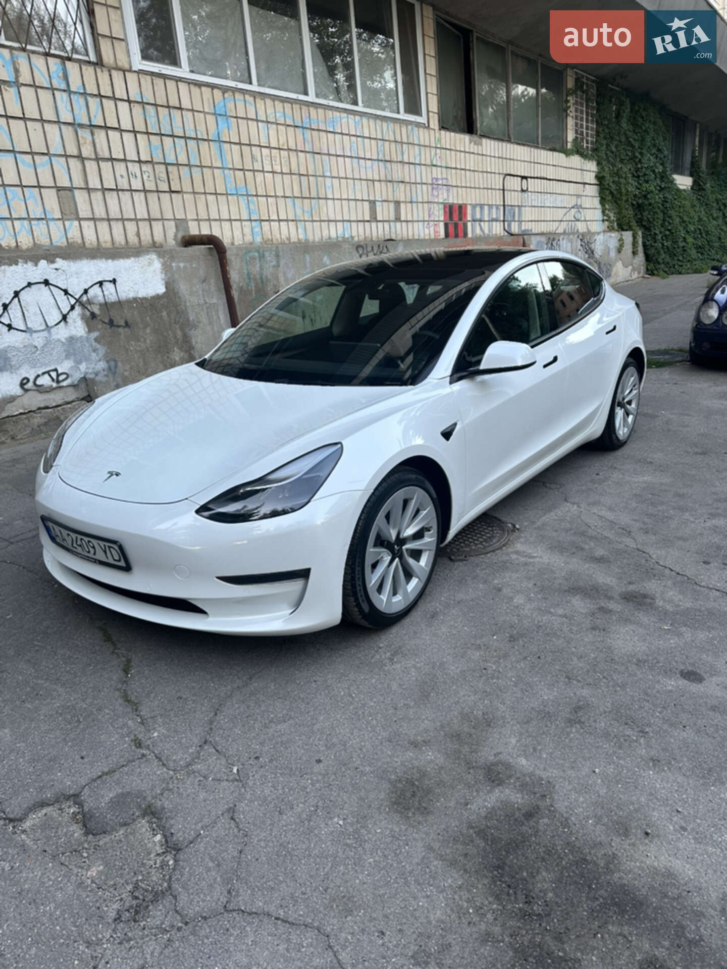 TESLA MODEL 3 2022